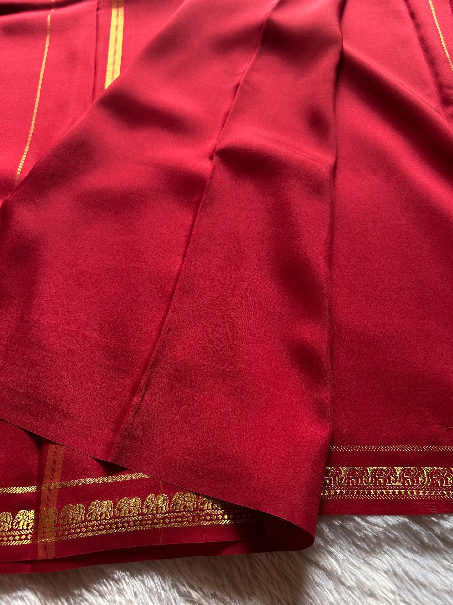 Gowri : Solid Maroon