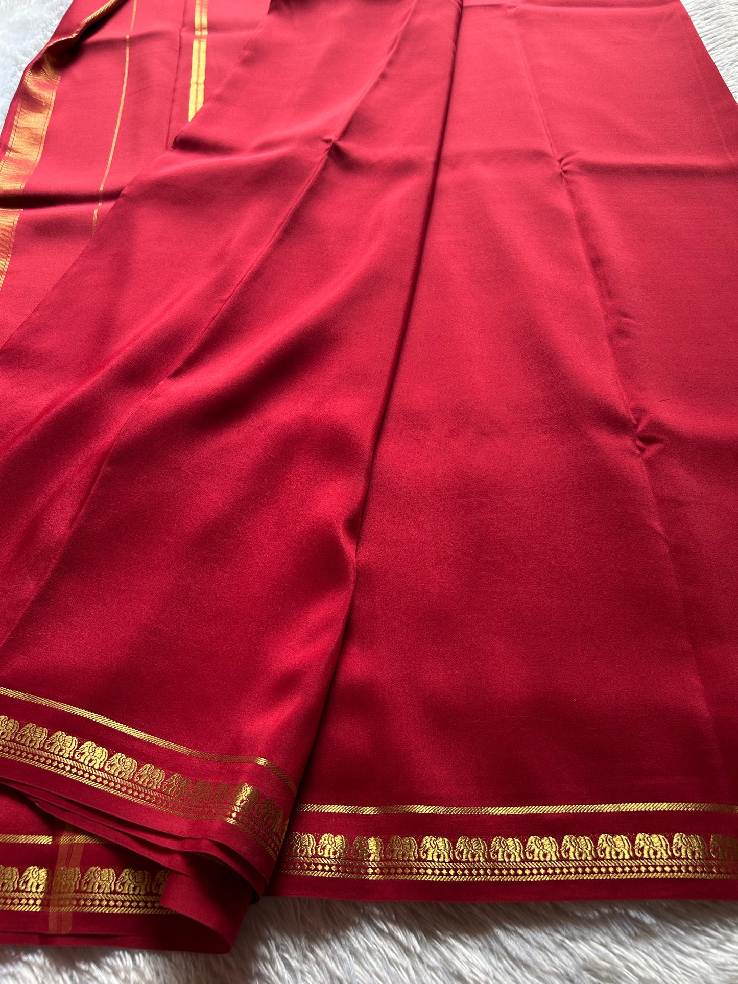 Gowri : Solid Maroon
