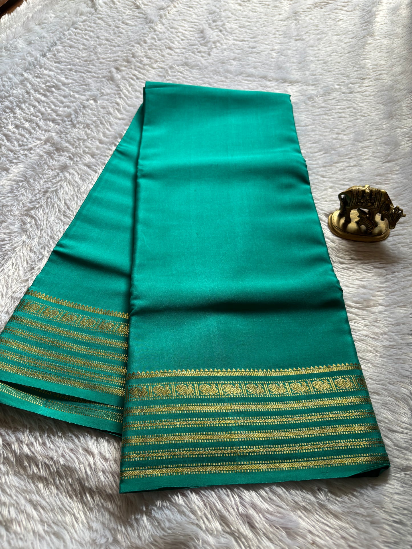 Soujanya : Solid Turquoise