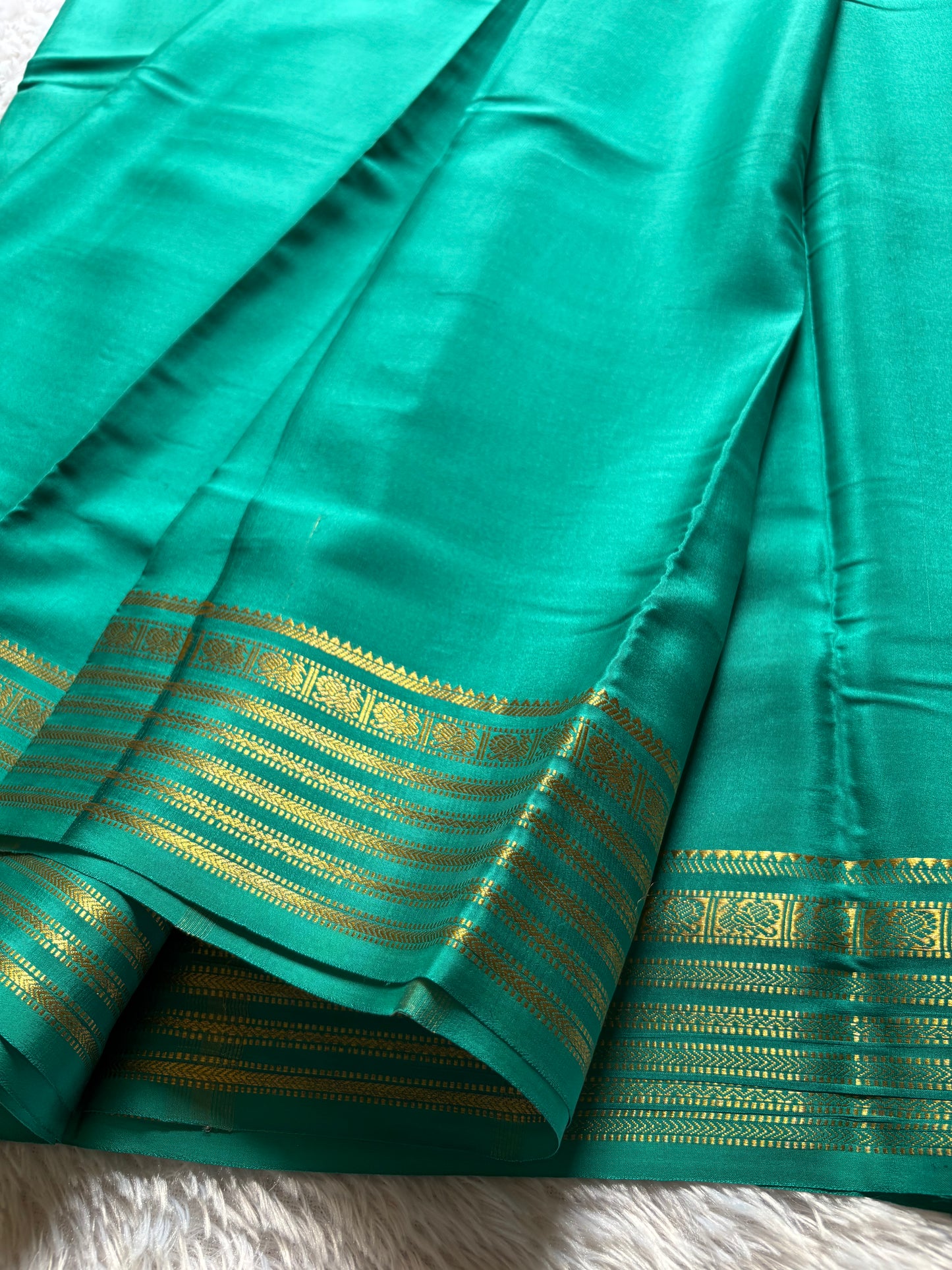 Soujanya : Solid Turquoise