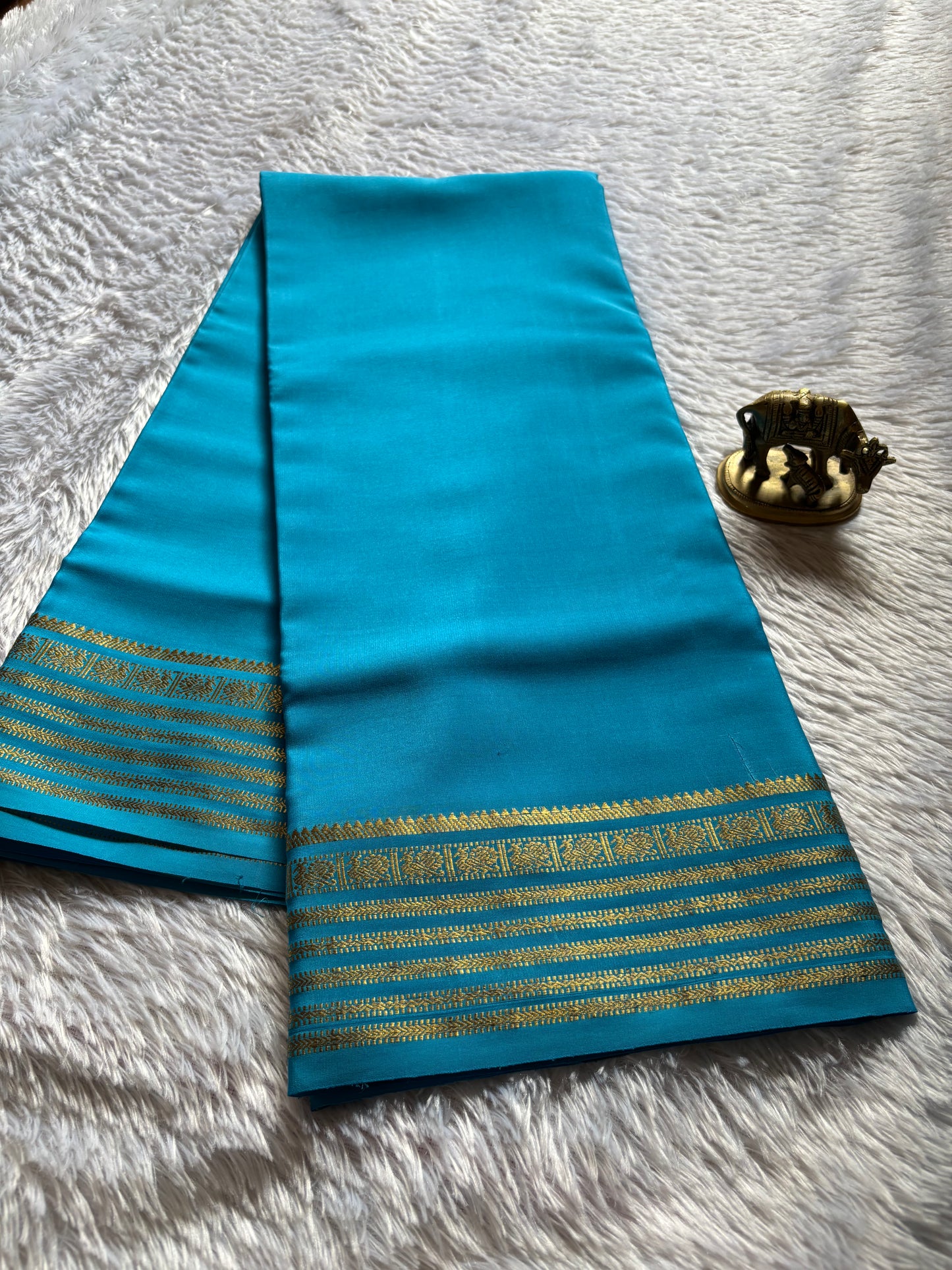 Soujanya : Solid Ananda blue