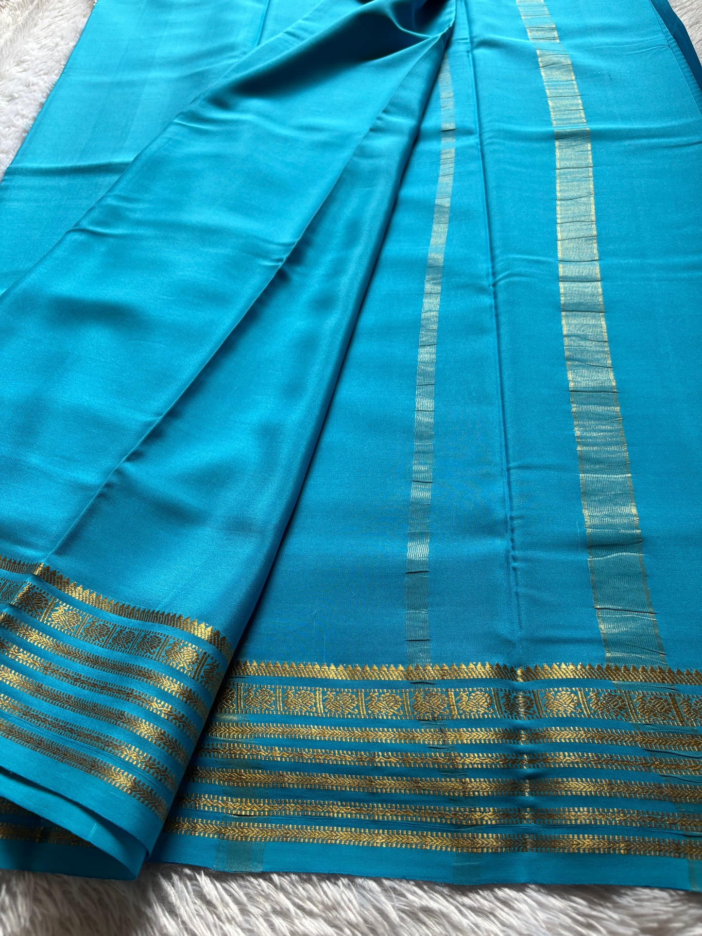 Soujanya : Solid Ananda blue