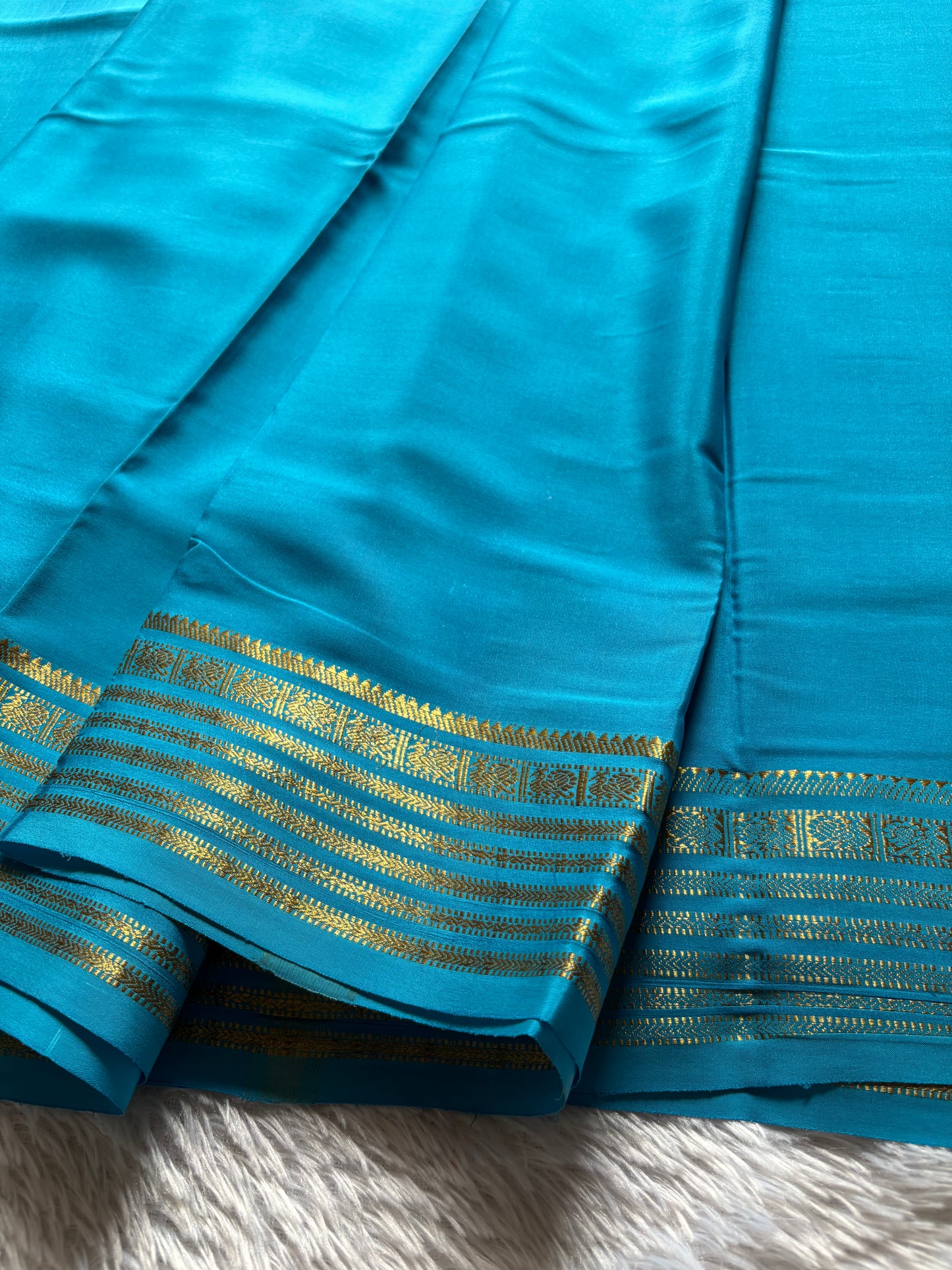 Soujanya : Solid Ananda blue