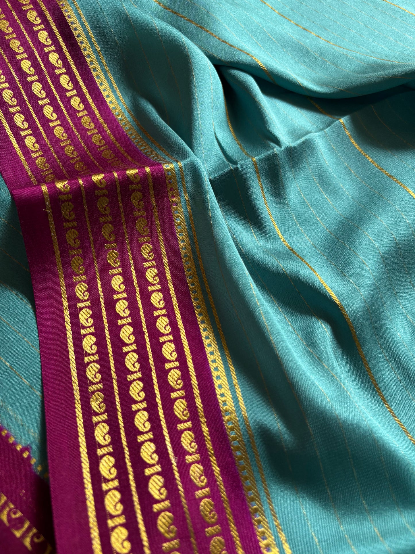 Meghana (2D) : Sky blue-magenta