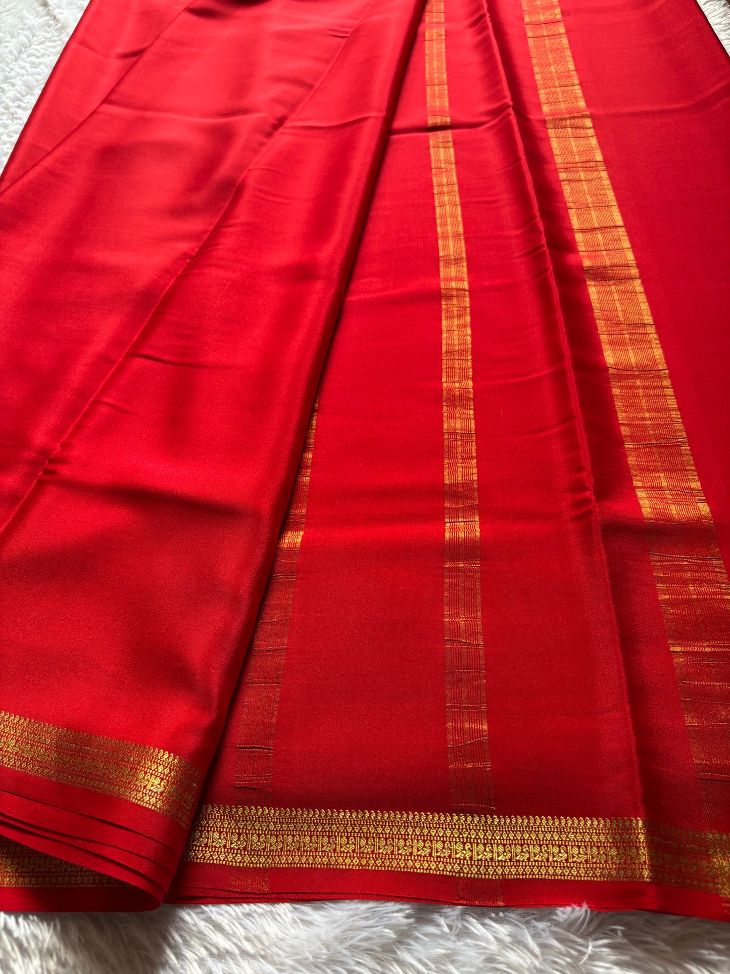 Harshini : Solid Red