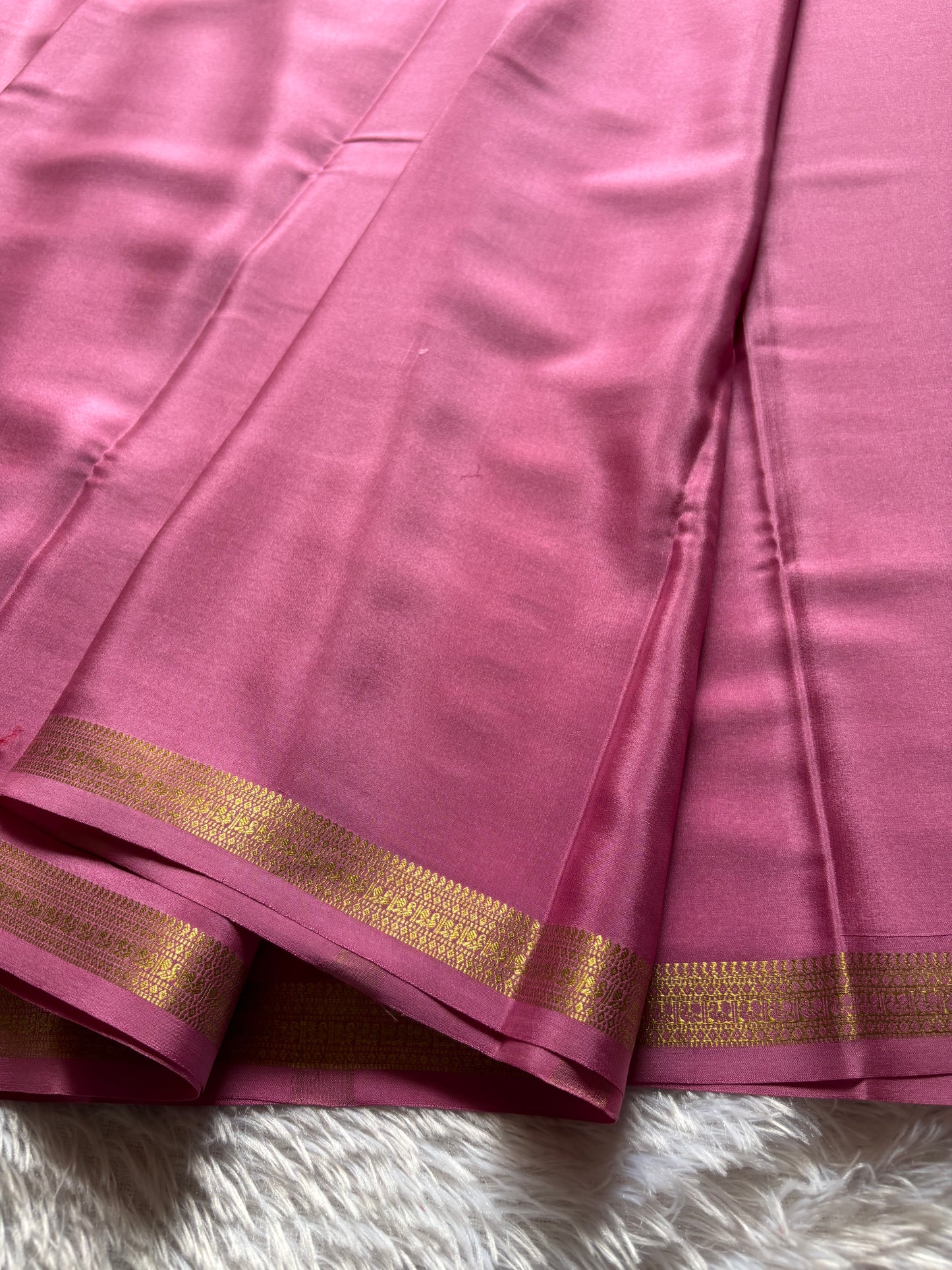 Harshini : Solid Onion pink