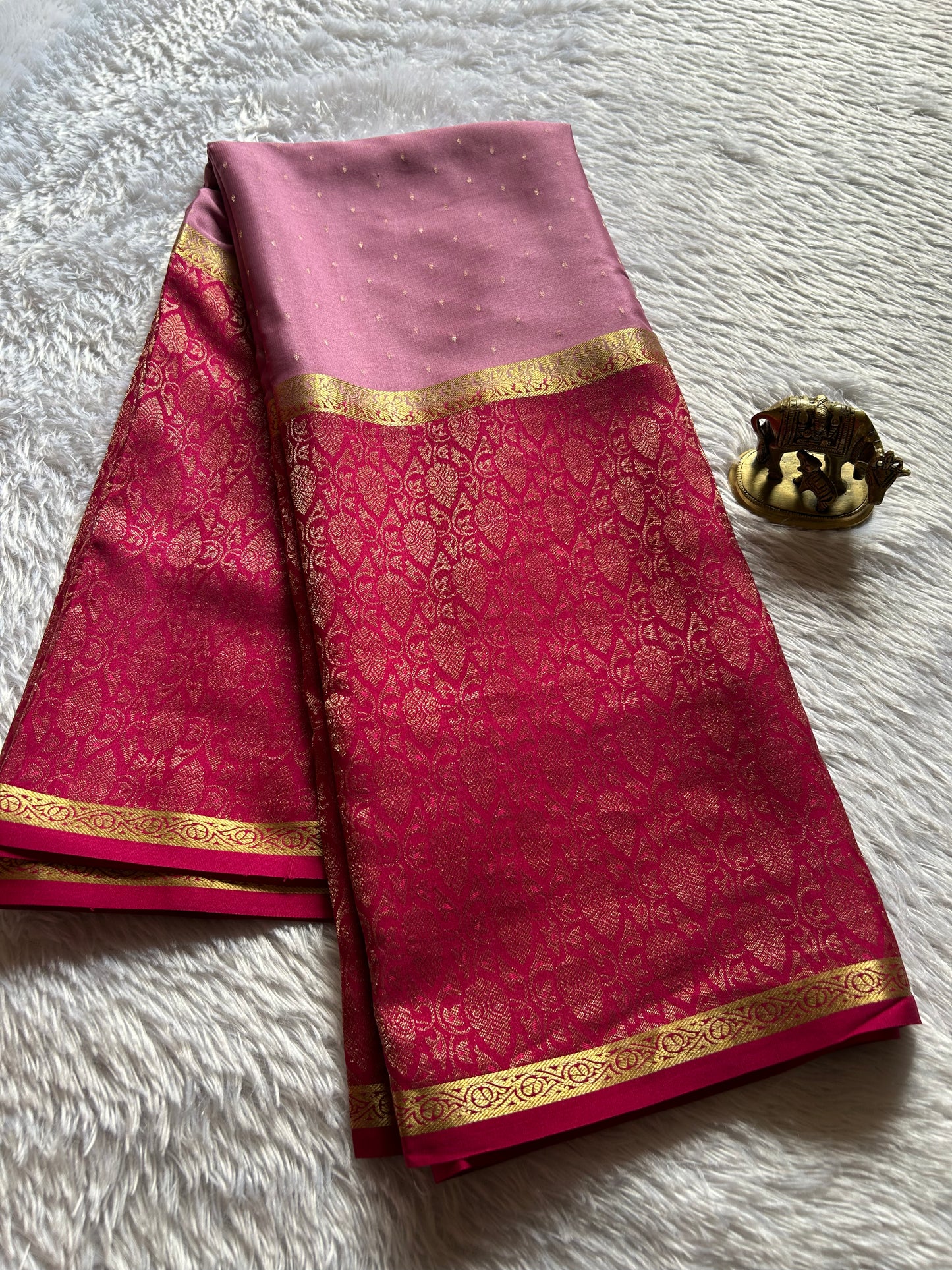 Asha (2D) : Mauve pink-rani pink