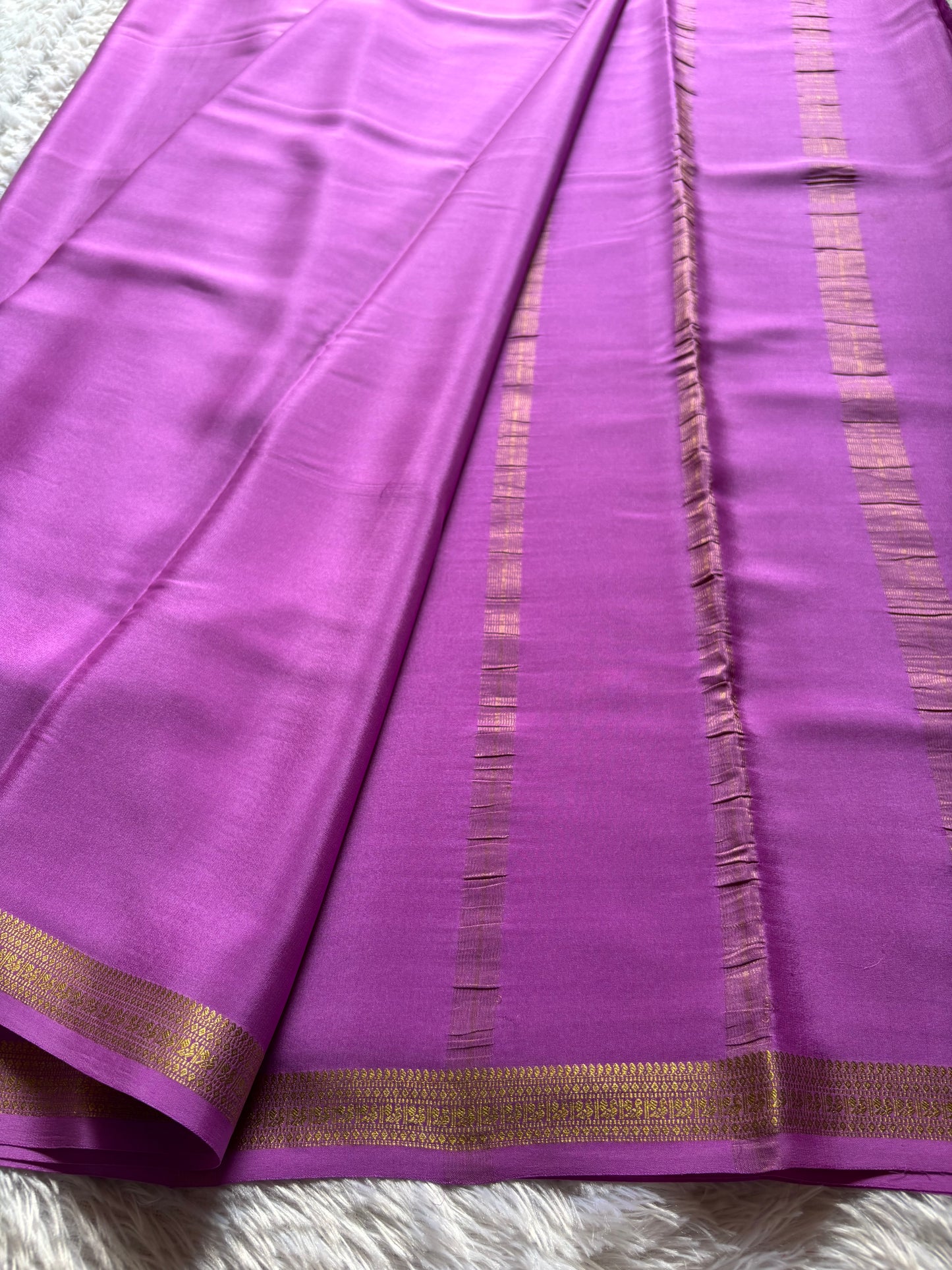 Harshini : Solid Bright magenta