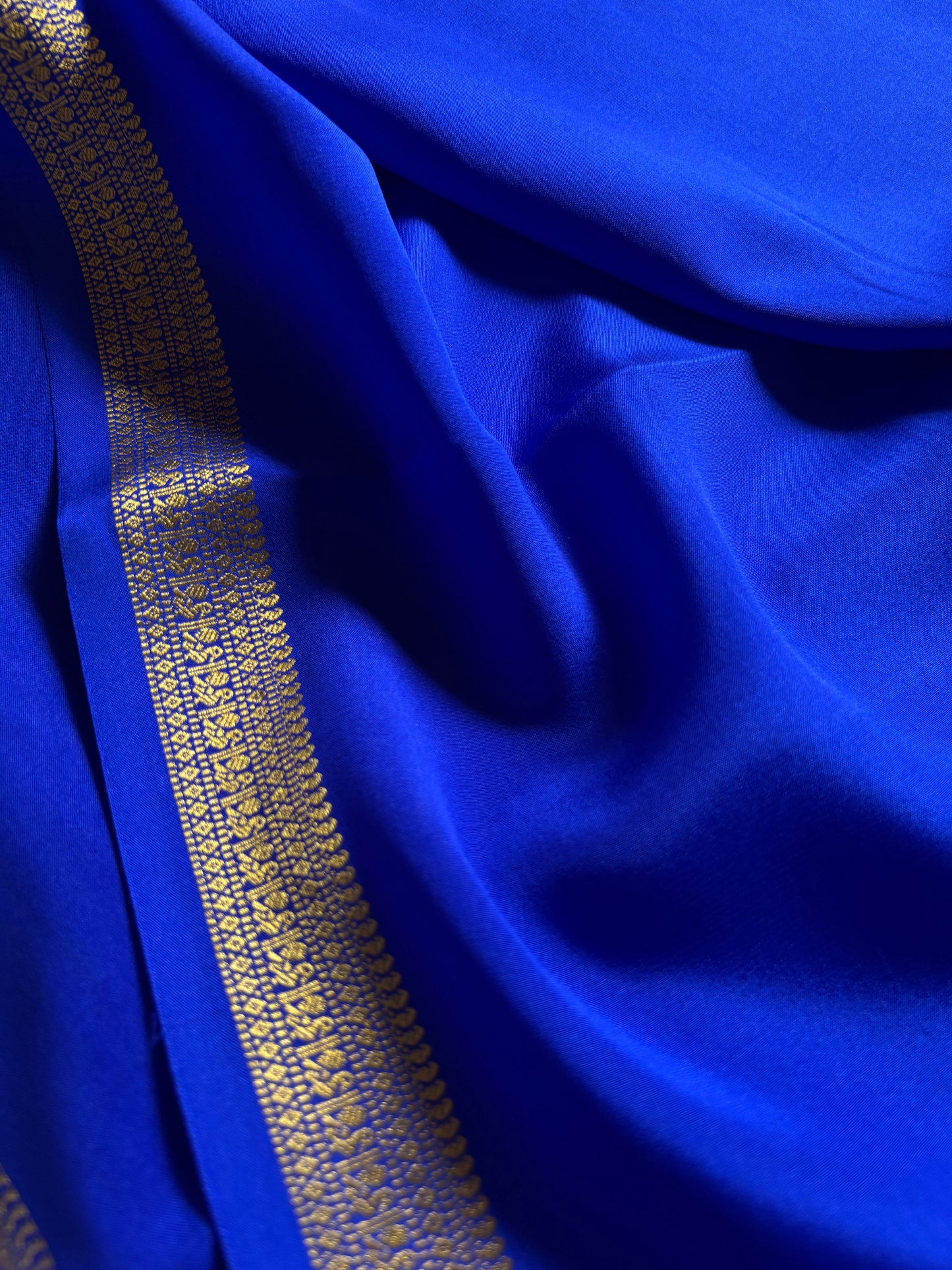 Harshini : Solid Royal blue