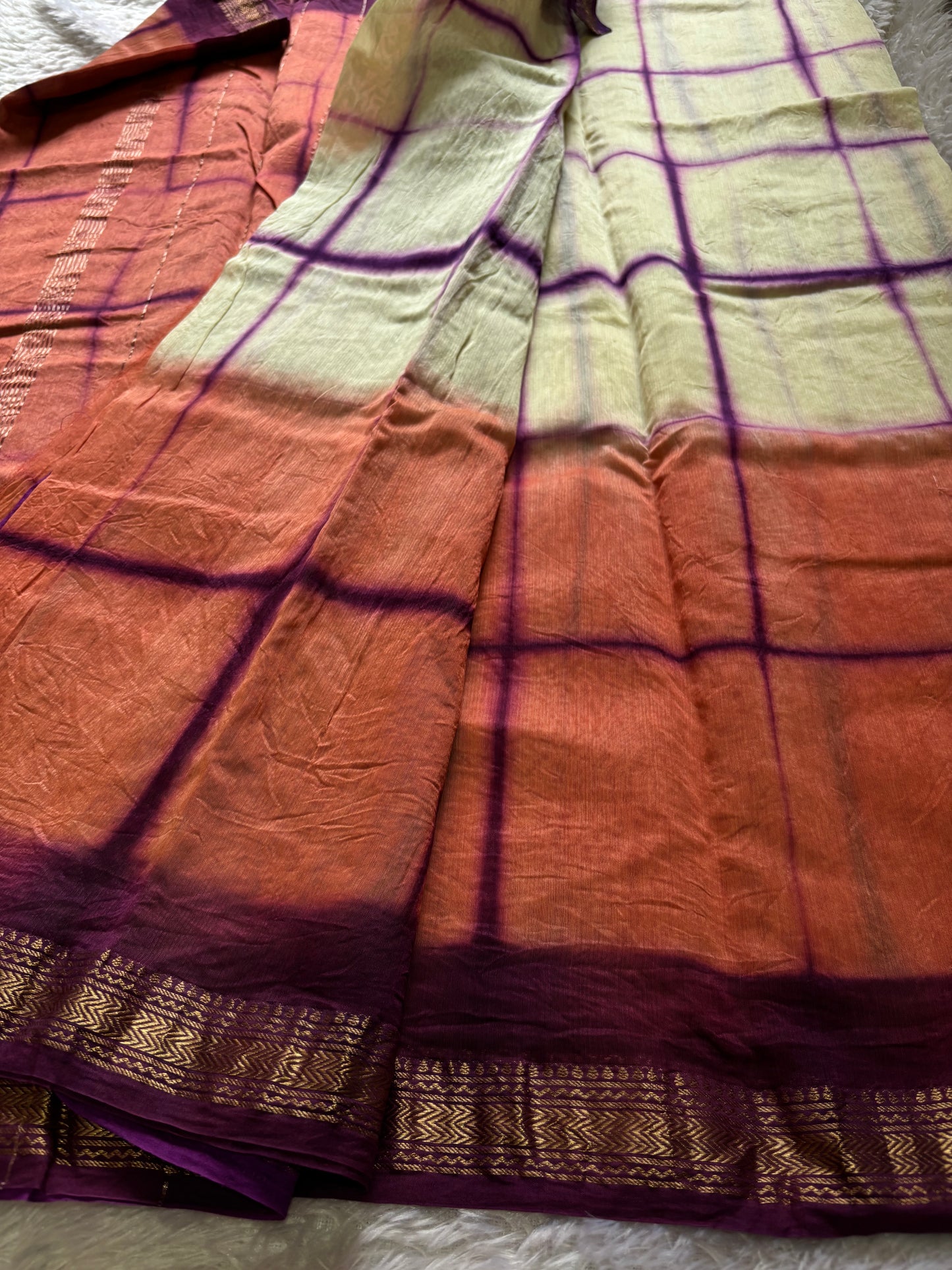 Maheshwari (3D) : Off white-peach-purple