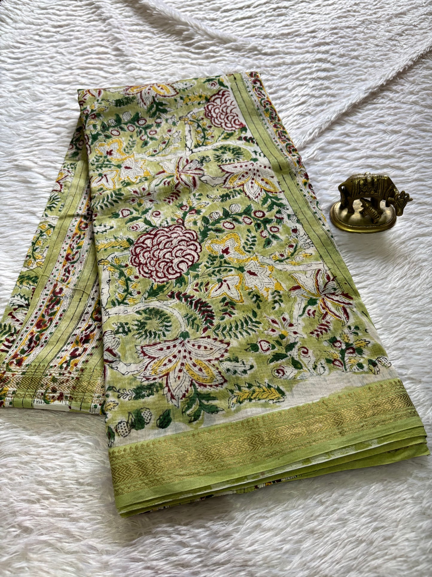 Maheshwari (2D) : Pista green