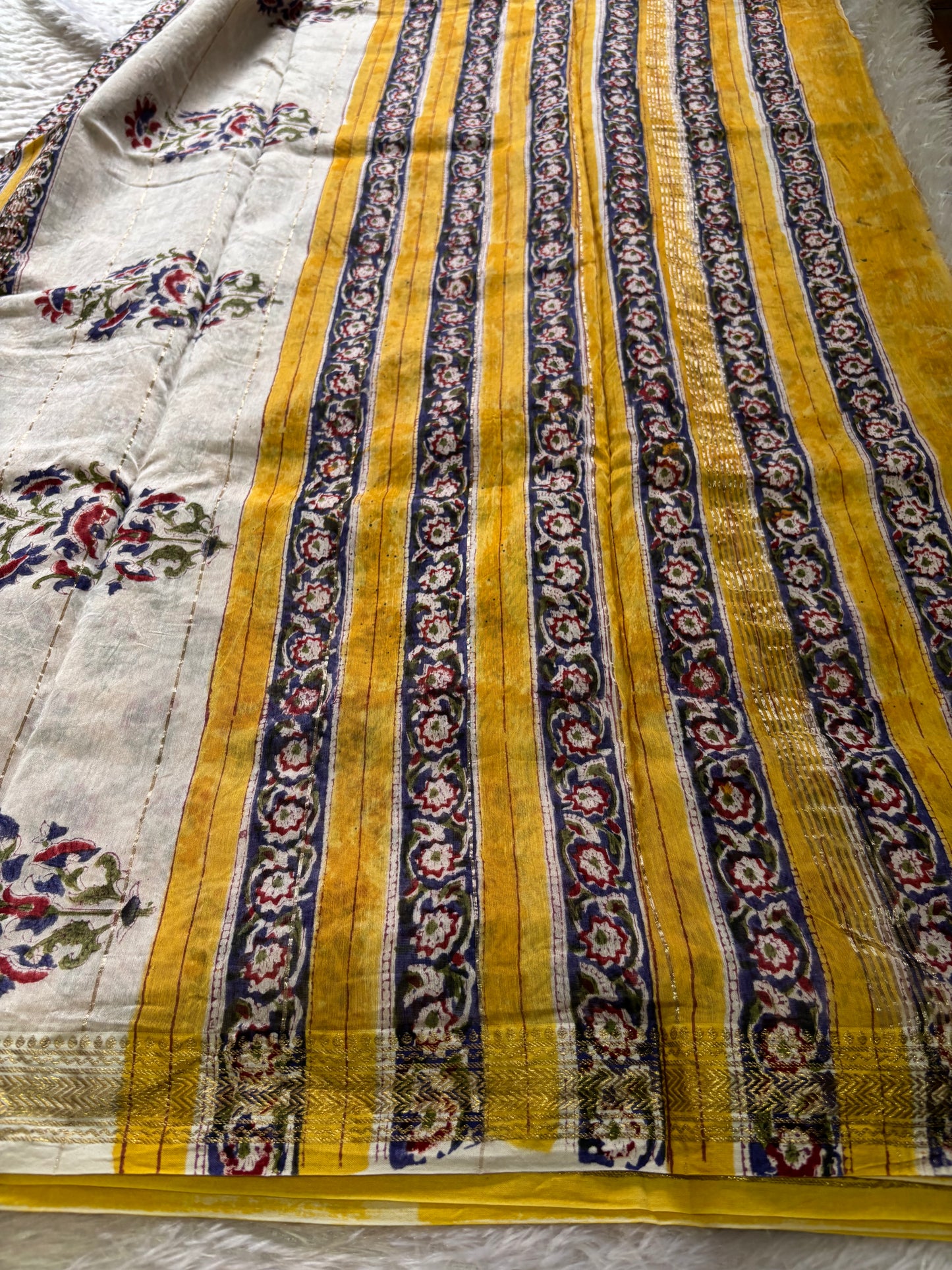 Maheshwari (2D) : Yellow