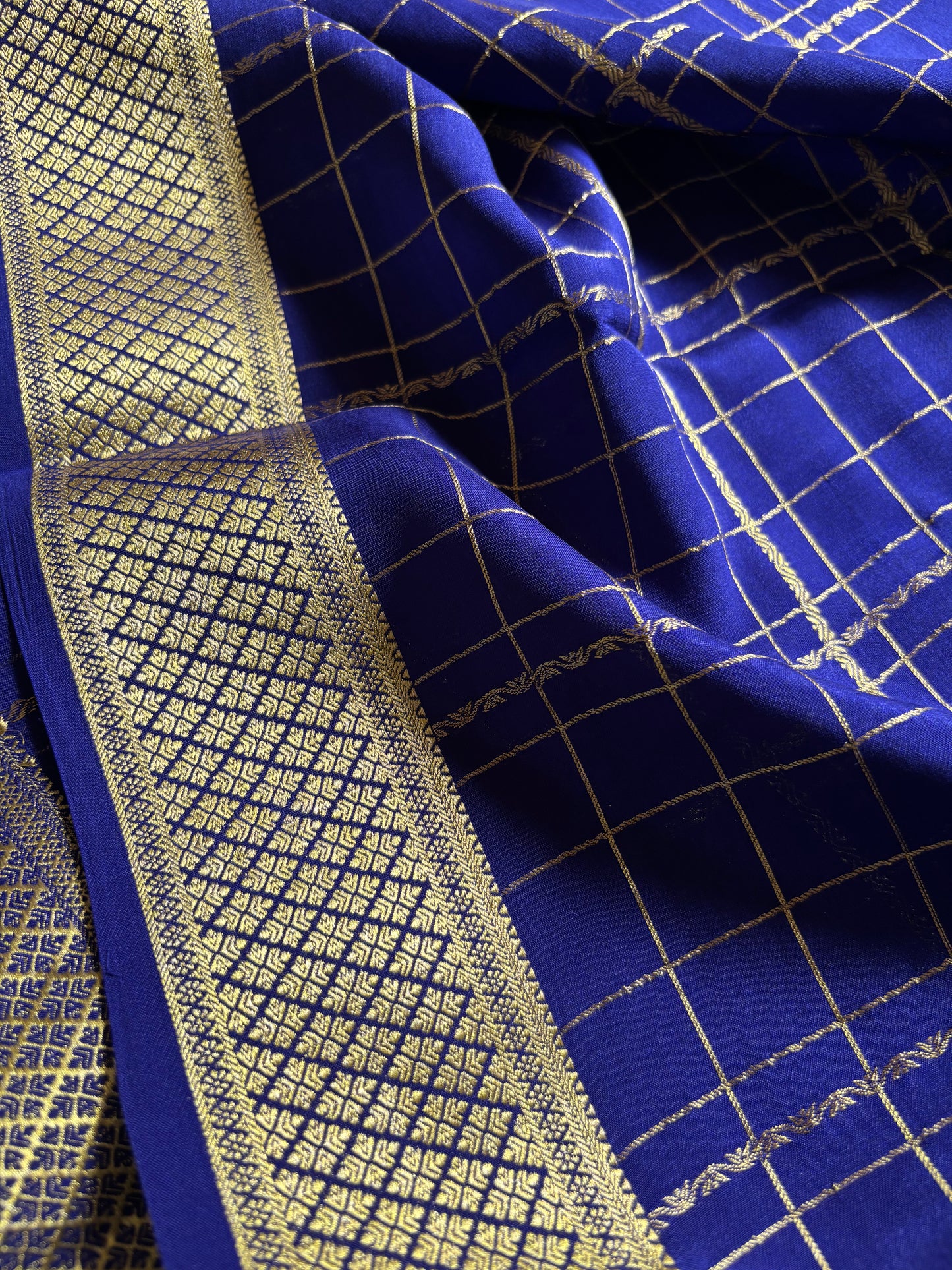 Sushma : Solid Dark blue