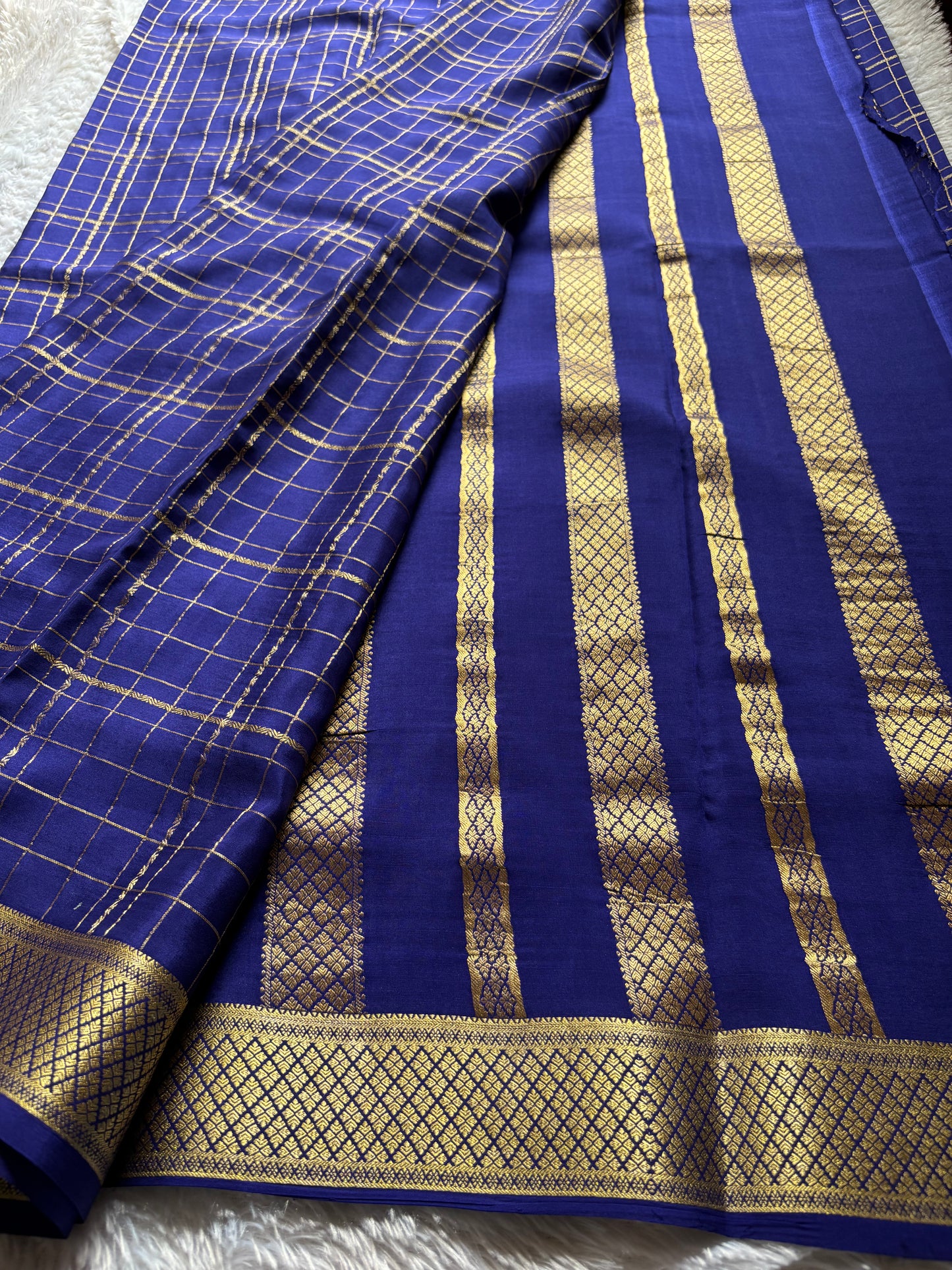 Sushma : Solid Dark blue