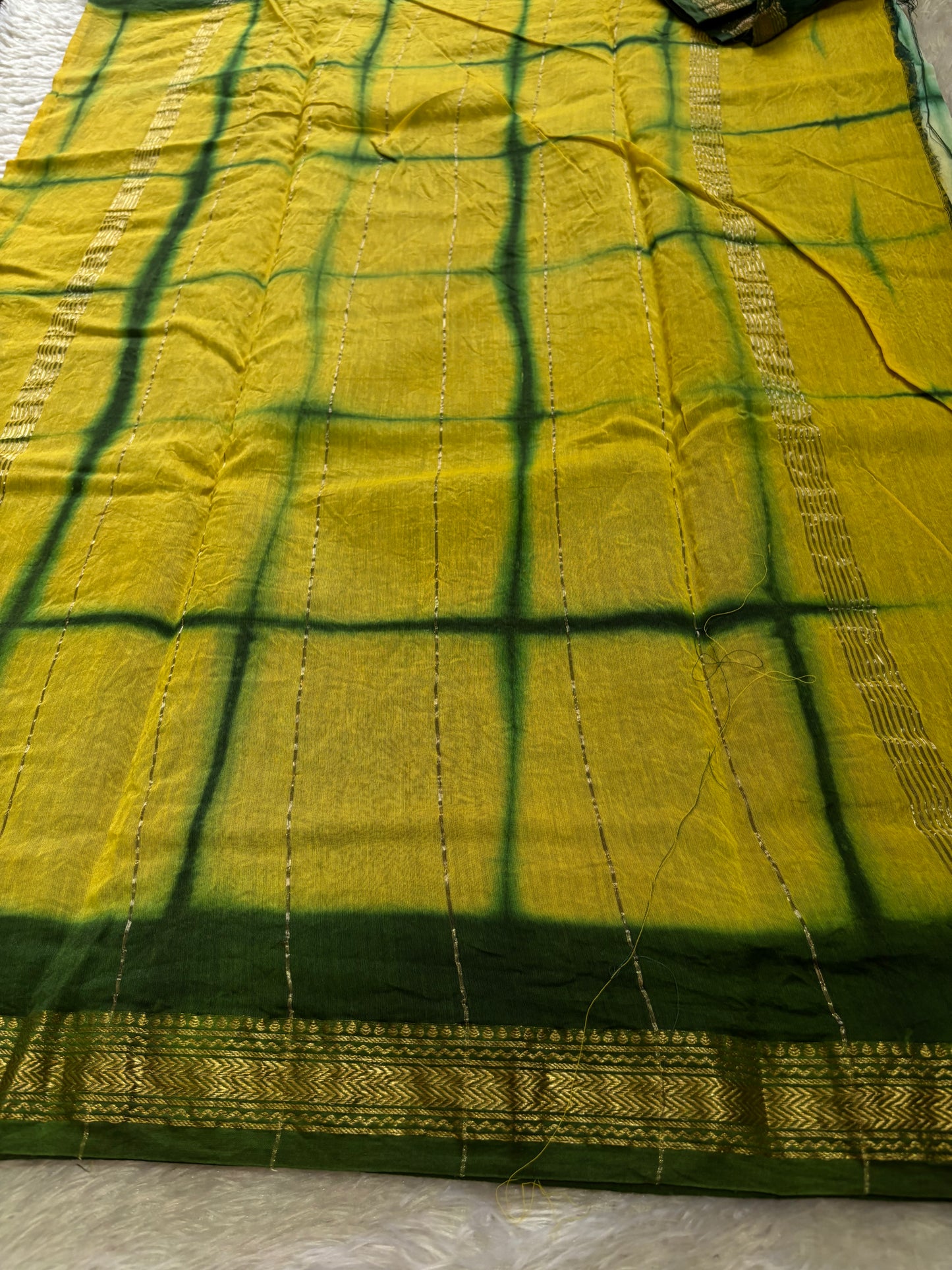 Maheshwari (2D) : Yellow-green