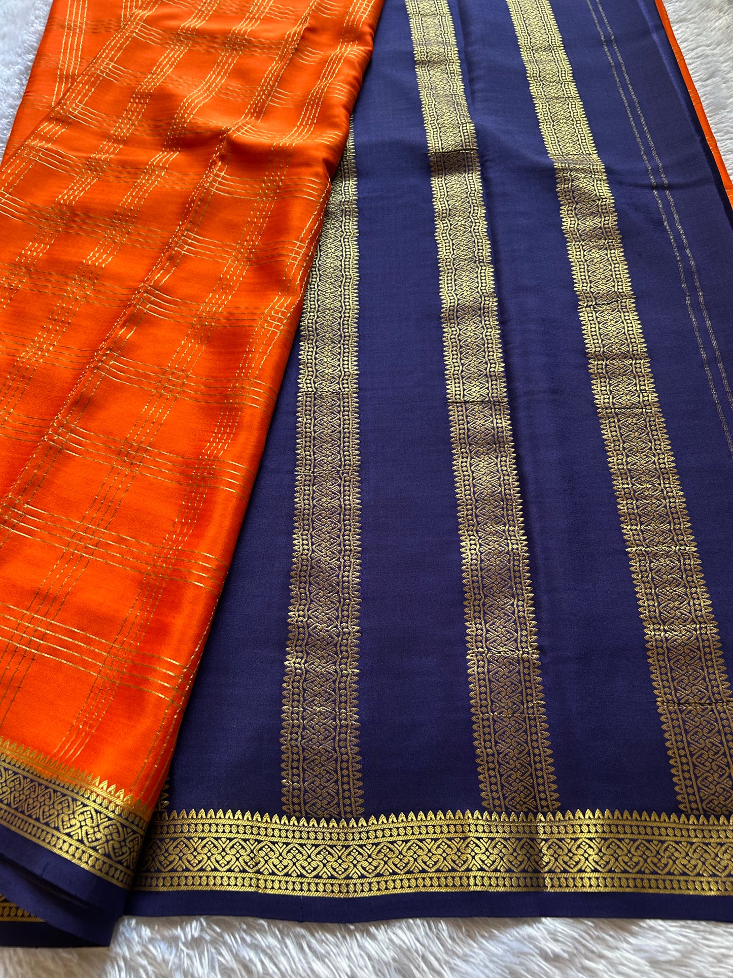 Apeksha (2D) : Orange-navy blue