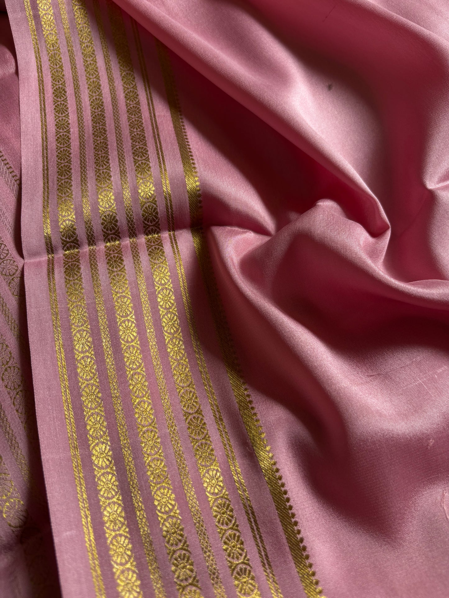 Pushpa : Solid Light pink