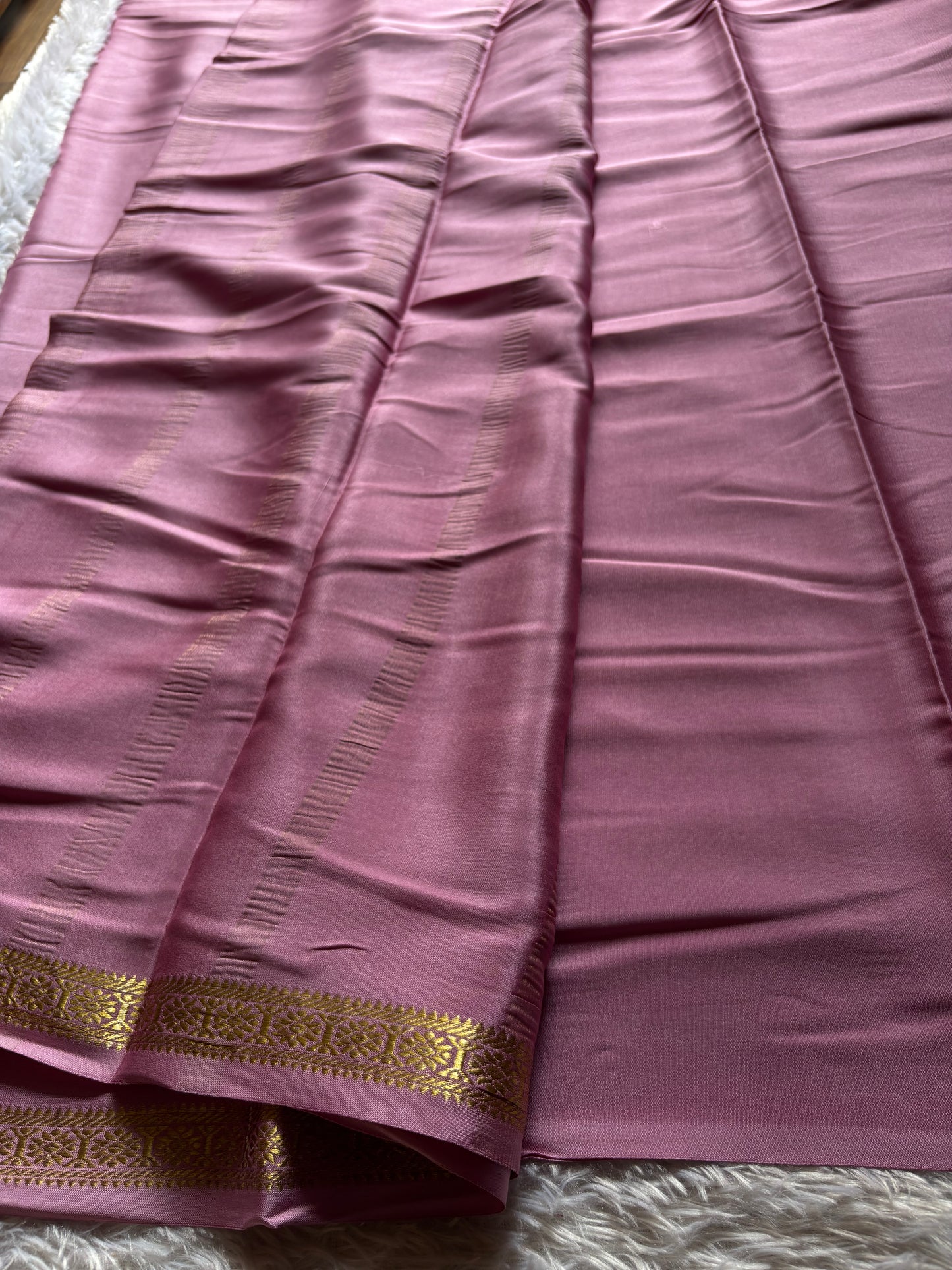 Rudrakshi : Solid Onion pink