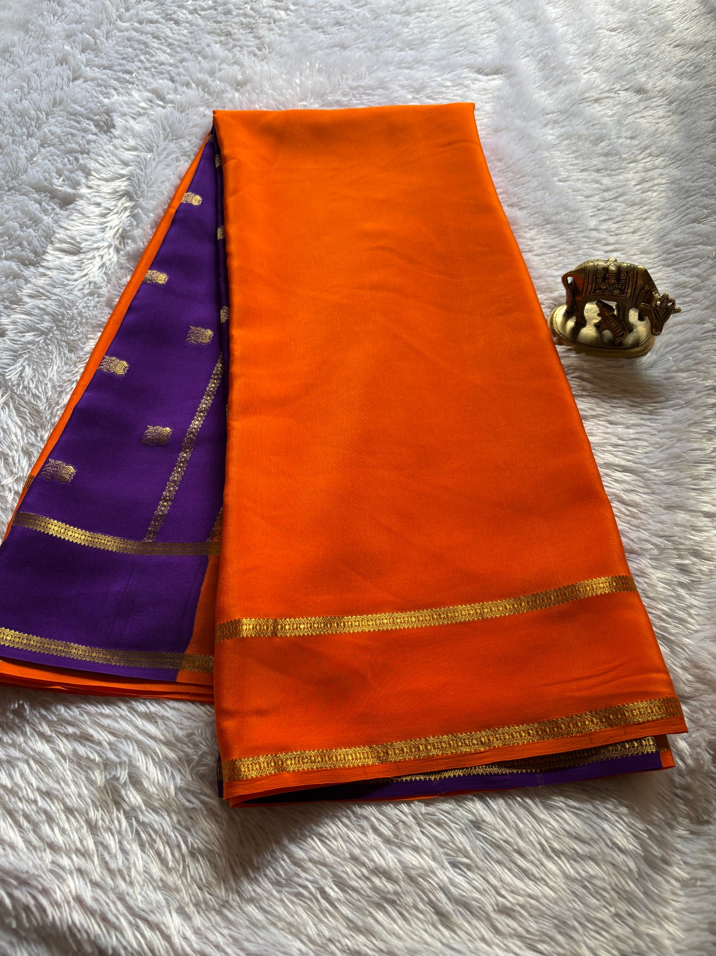 Padmini (2D) : Orange-violet