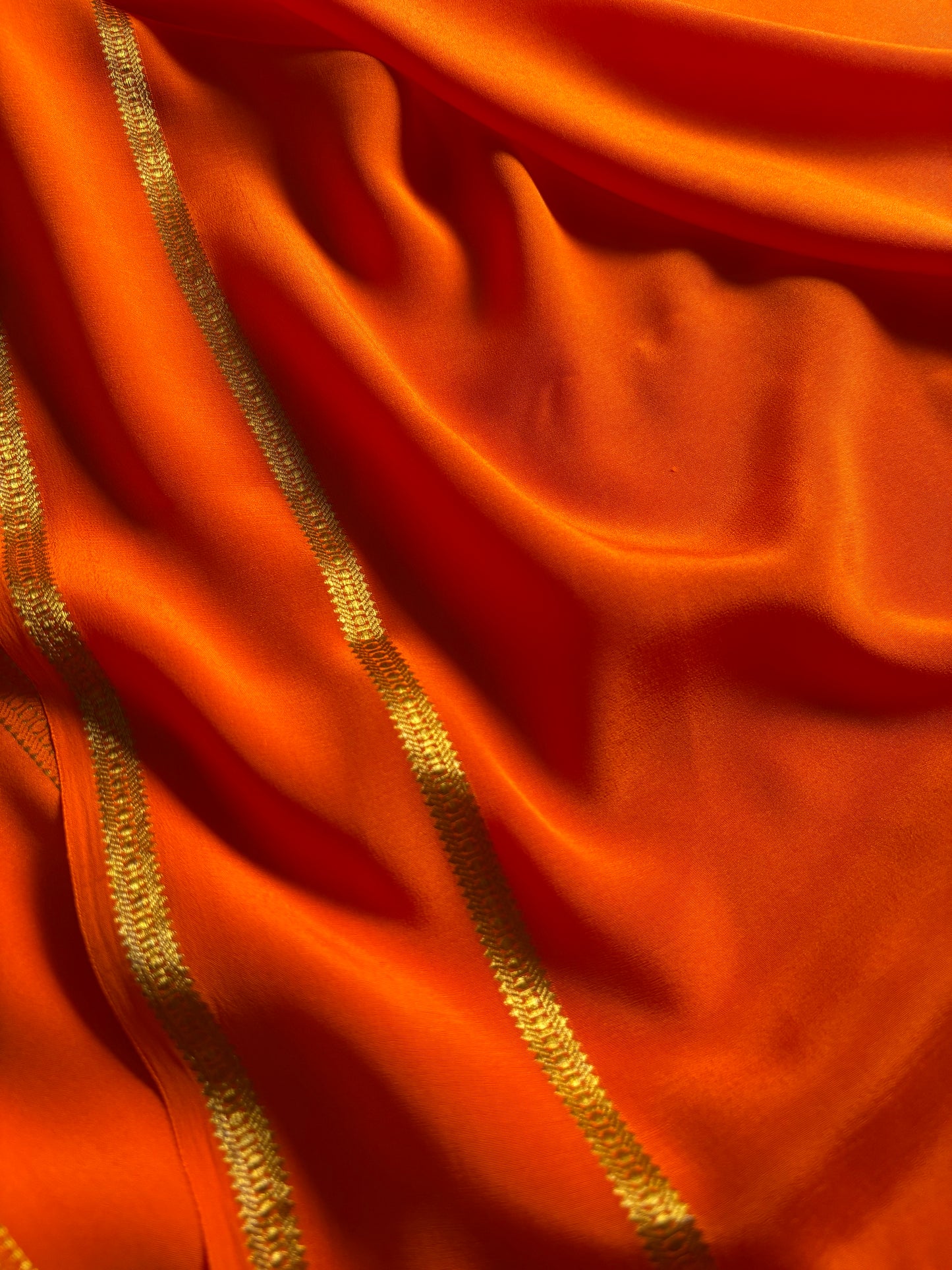 Padmini (2D) : Orange-violet