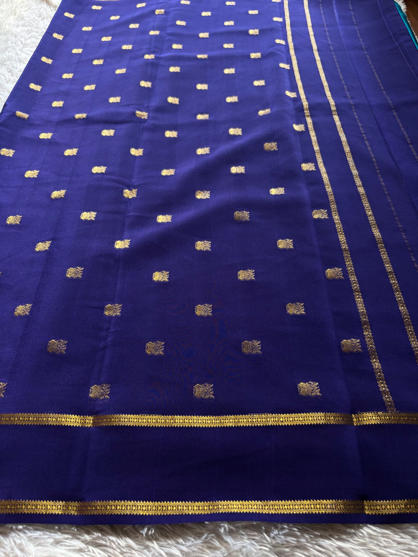 Padmini (2D) : Ananda blue-navy blue