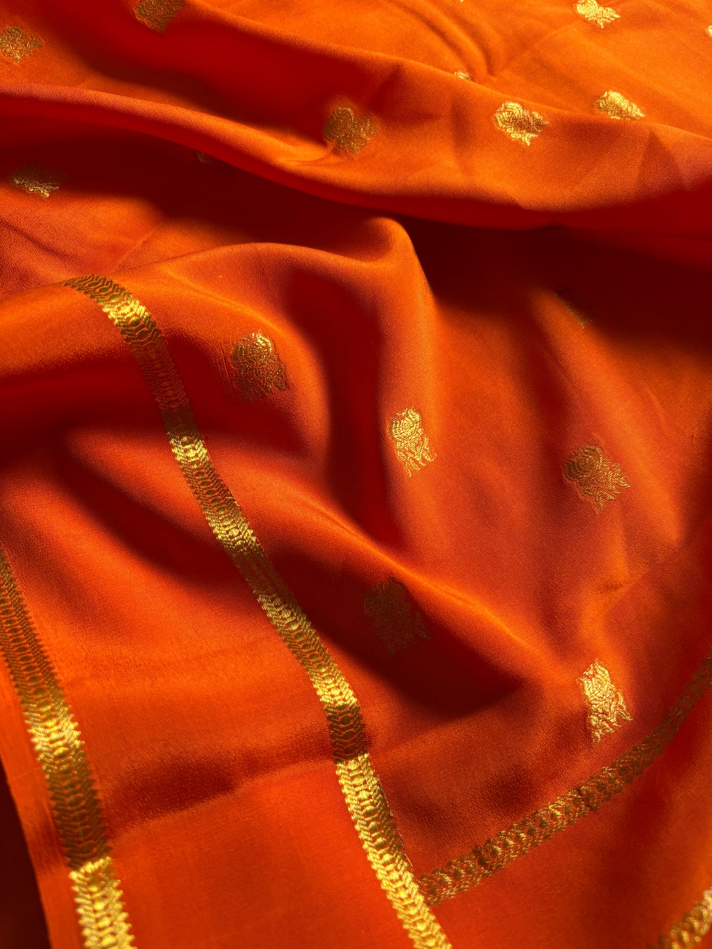 Padmini (2D) : Chocolate brown-orange