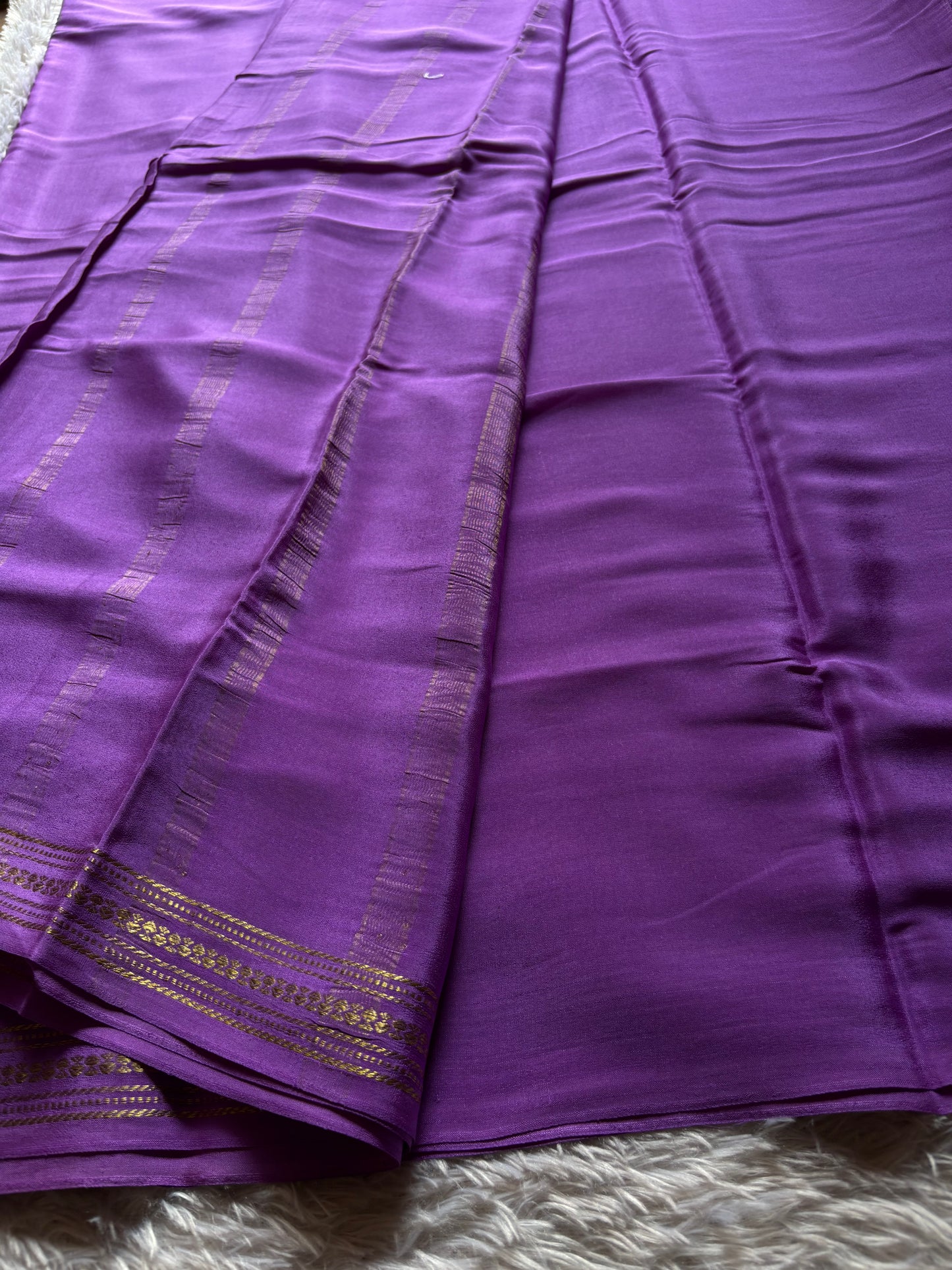 Sampige : Solid Magenta purple