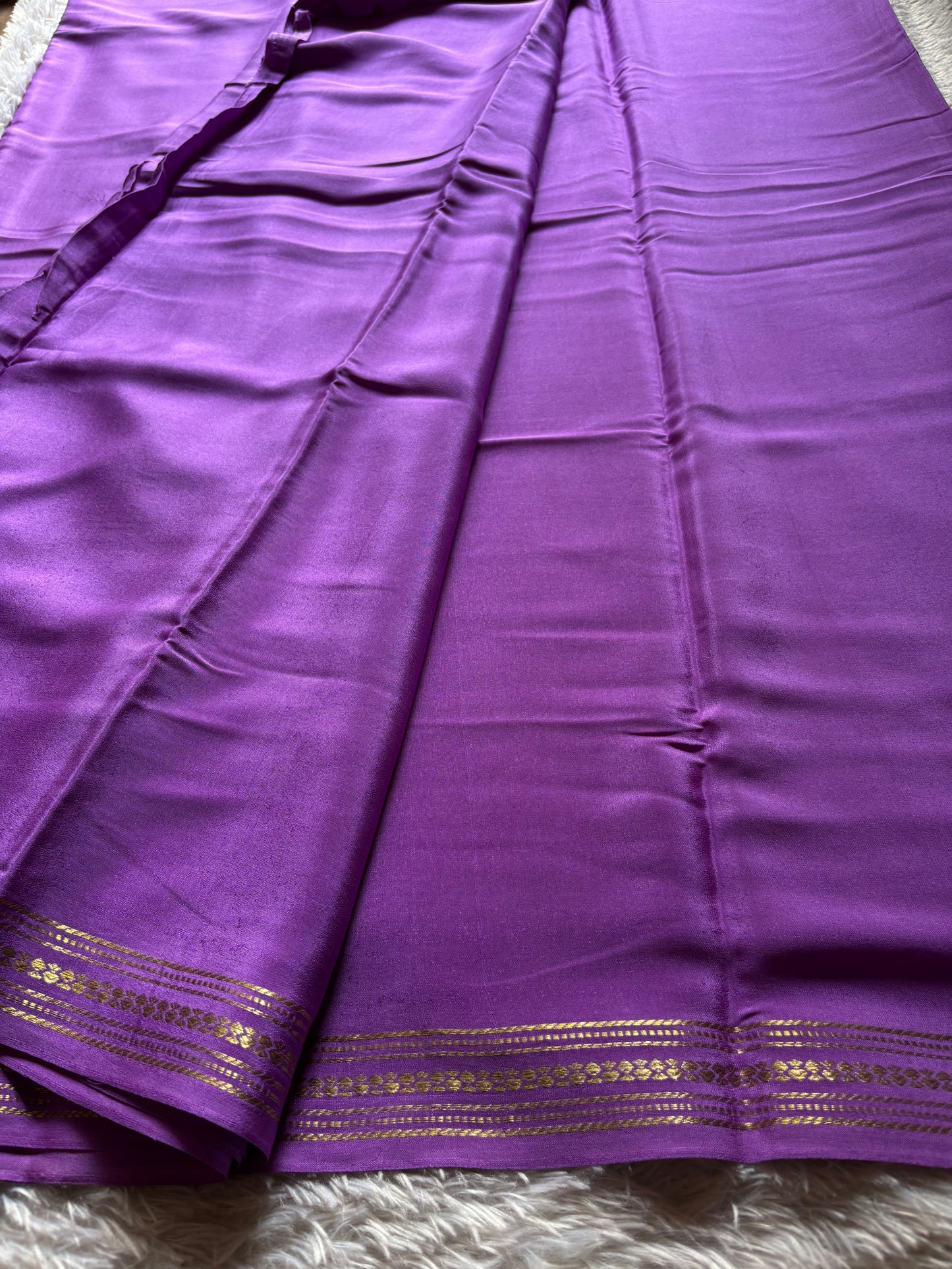 Sampige : Solid Magenta purple