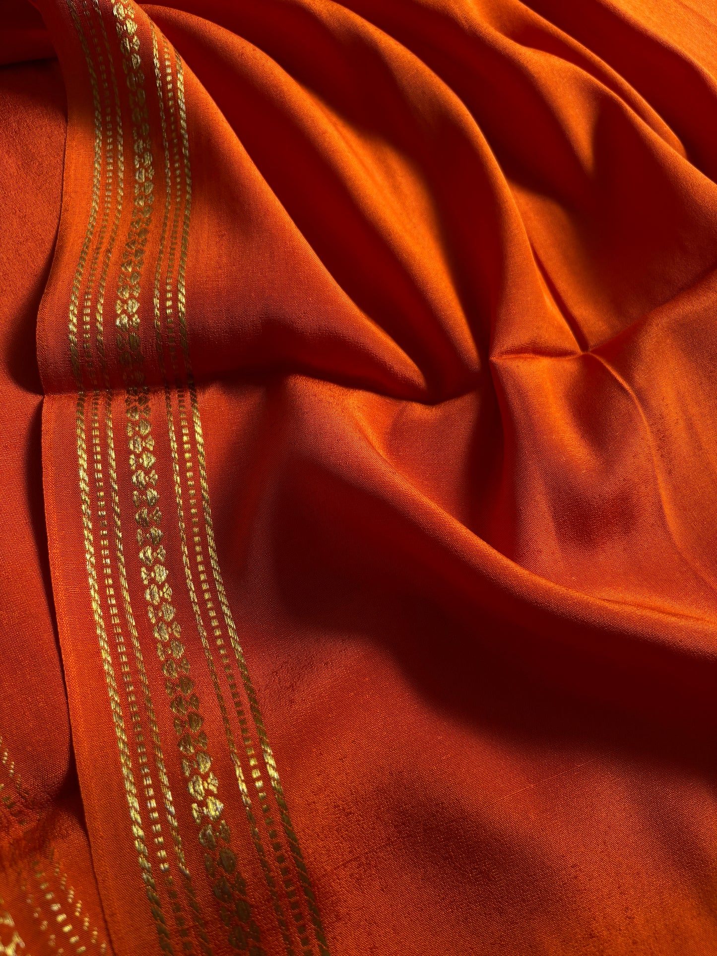Sampige : Solid Orange