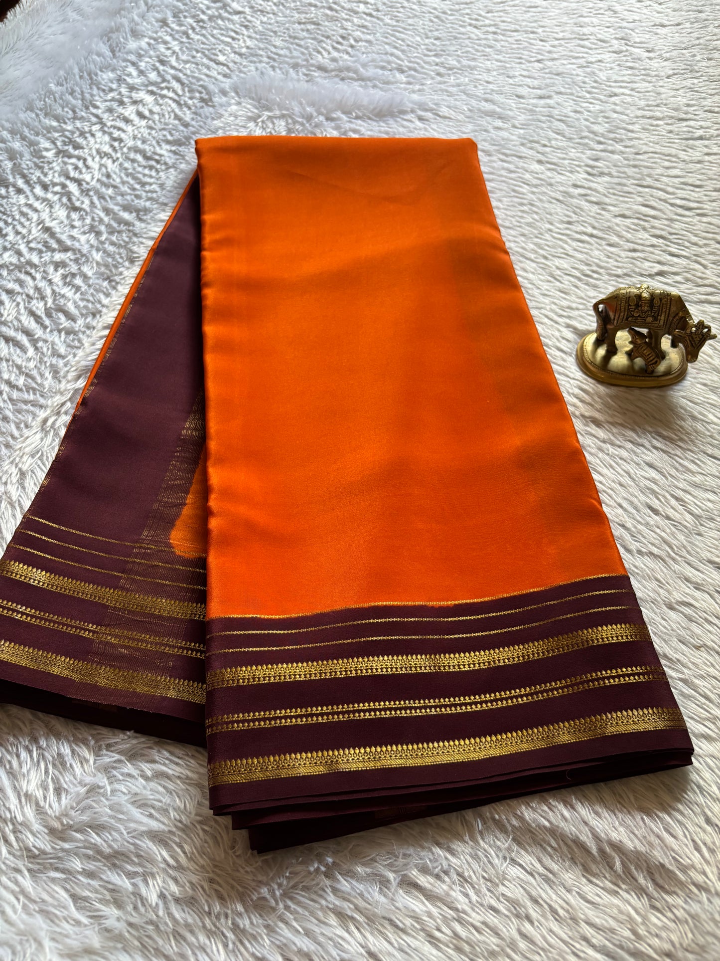 Tanuja (2D) : Orange-chocolate brown
