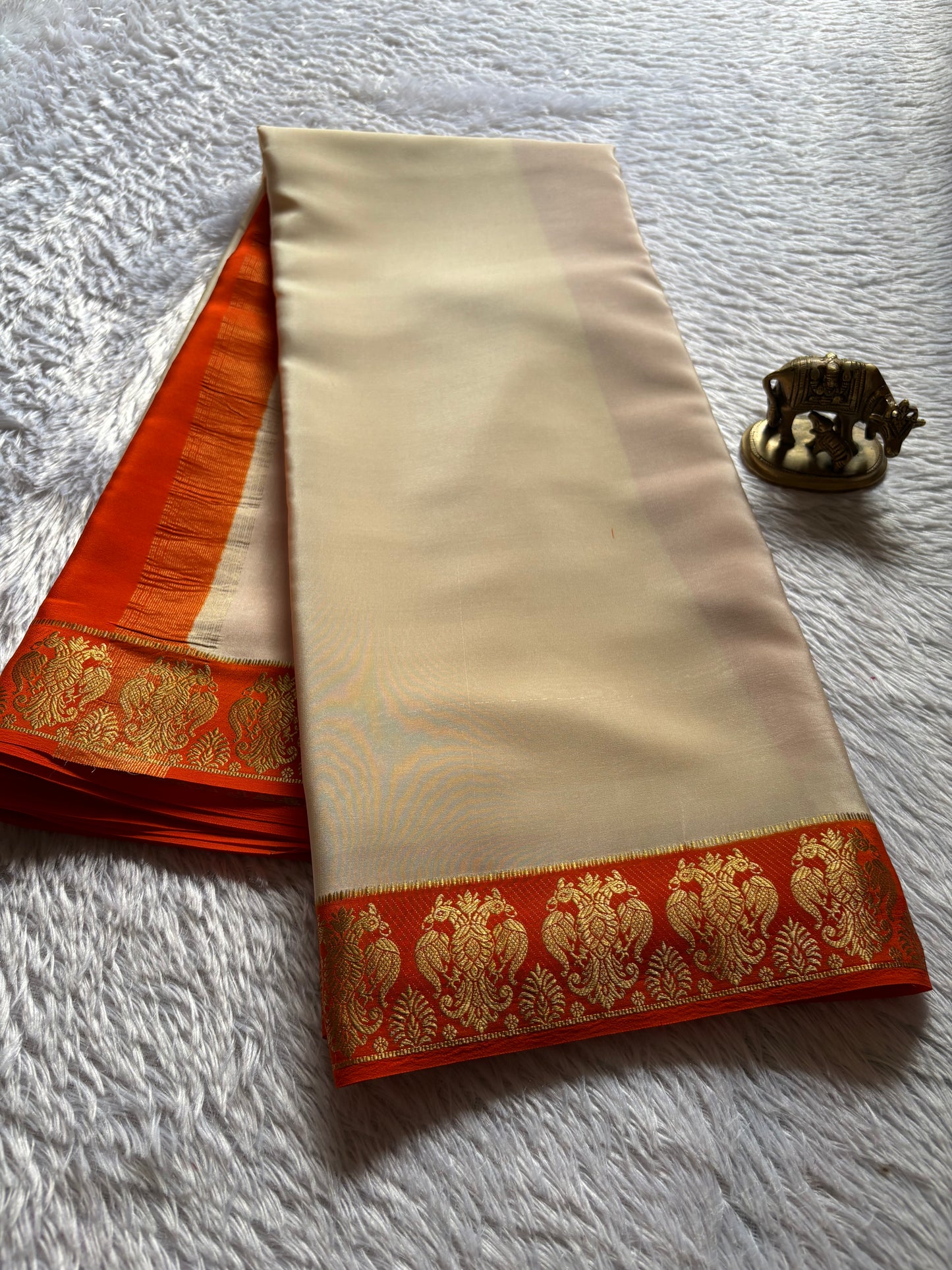 Veera (2D) : Off white-orange