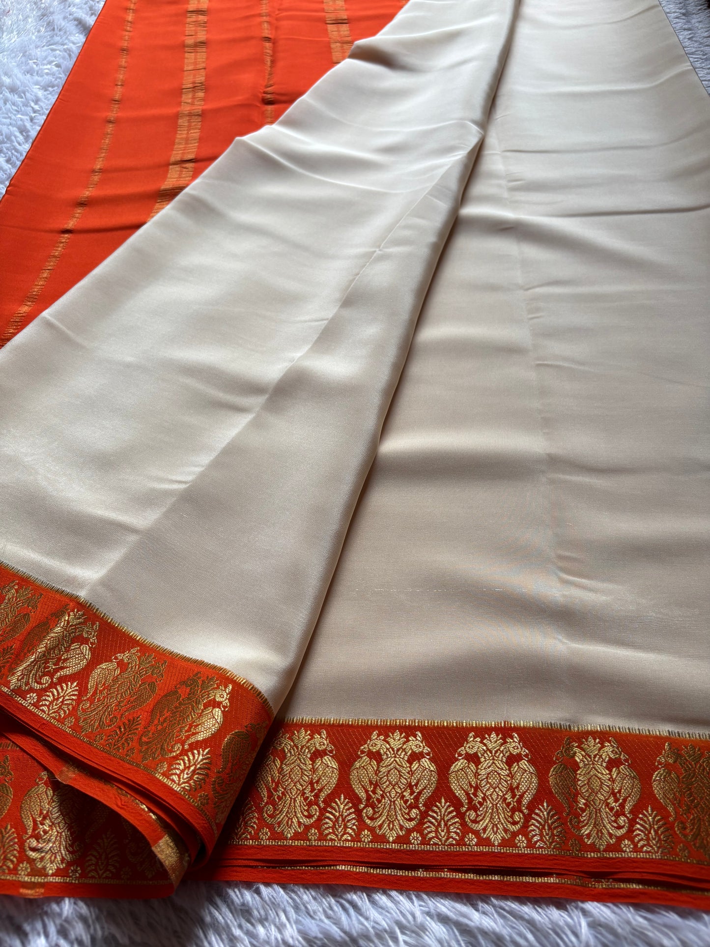 Veera (2D) : Off white-orange
