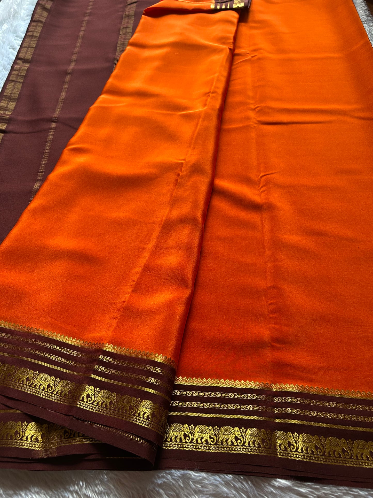 Eshwari (2D) : Orange-chocolate brown