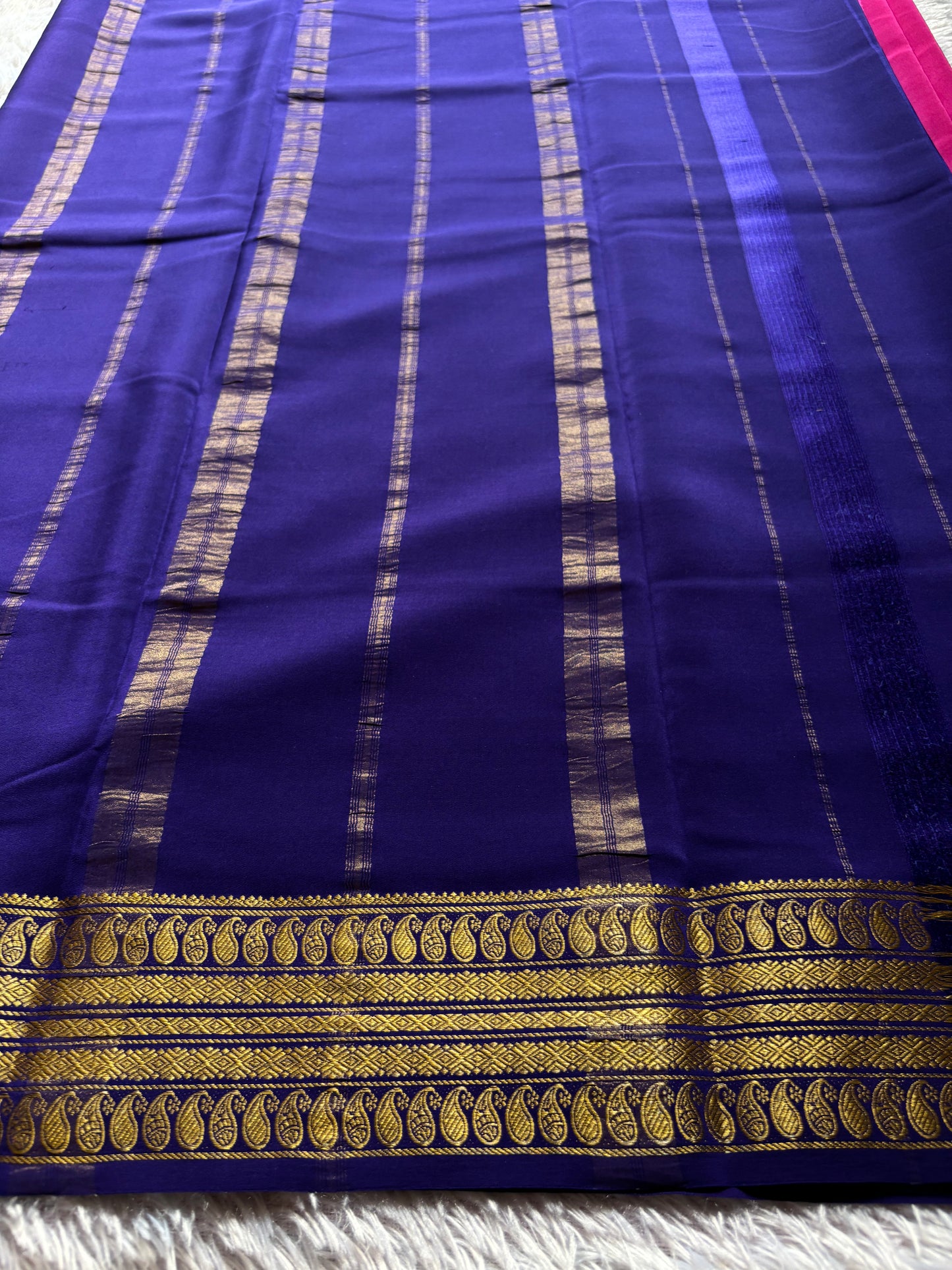Maithili (2D) : Rani pink-dark blue
