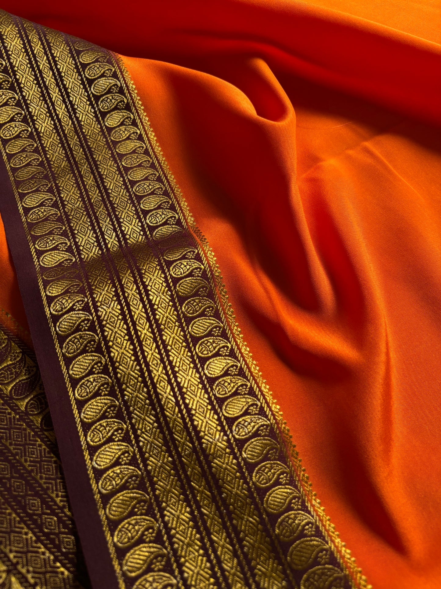 Maithili (2D) : Orange-chocolate brown