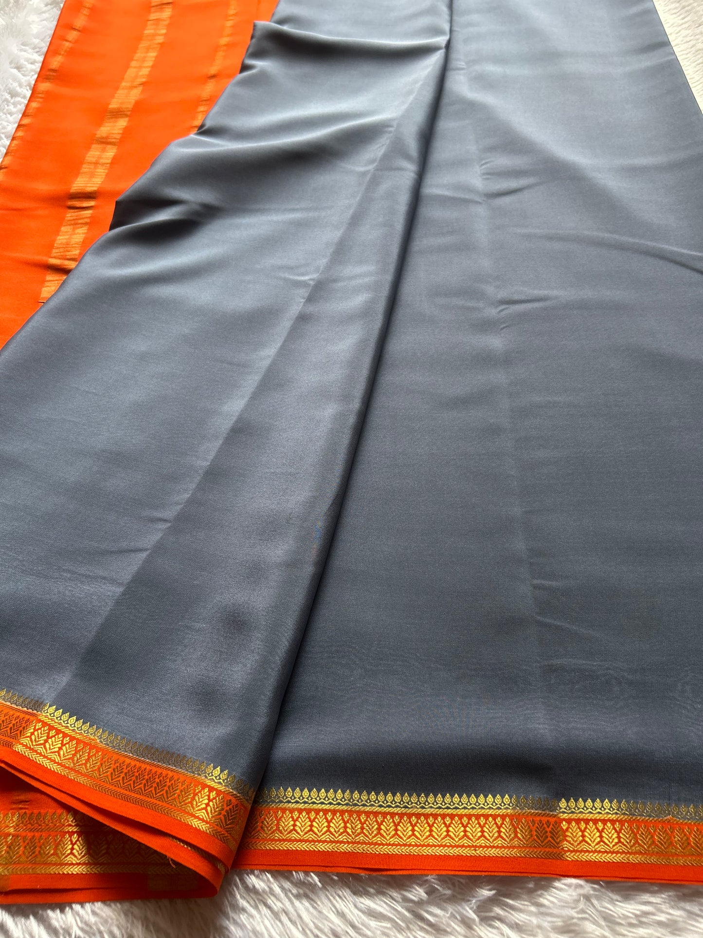 Jyothi (2D) : Grey-orange