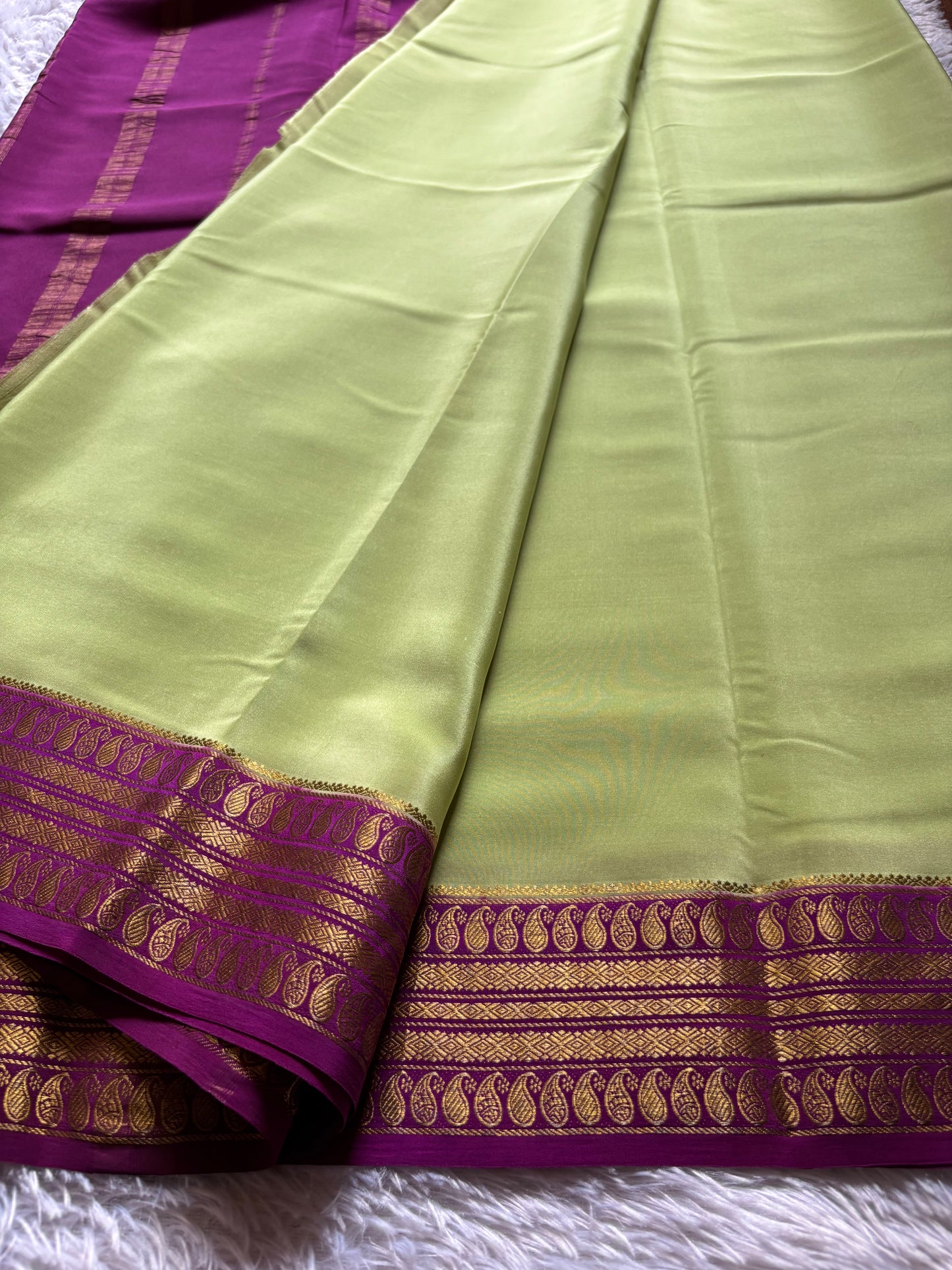 Maithili (2D) : Pista green-dark magenta