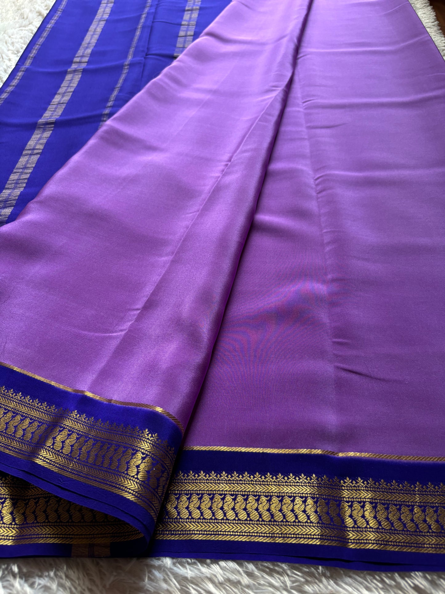 Mayuri (2D) : Dark lavender-navy blue