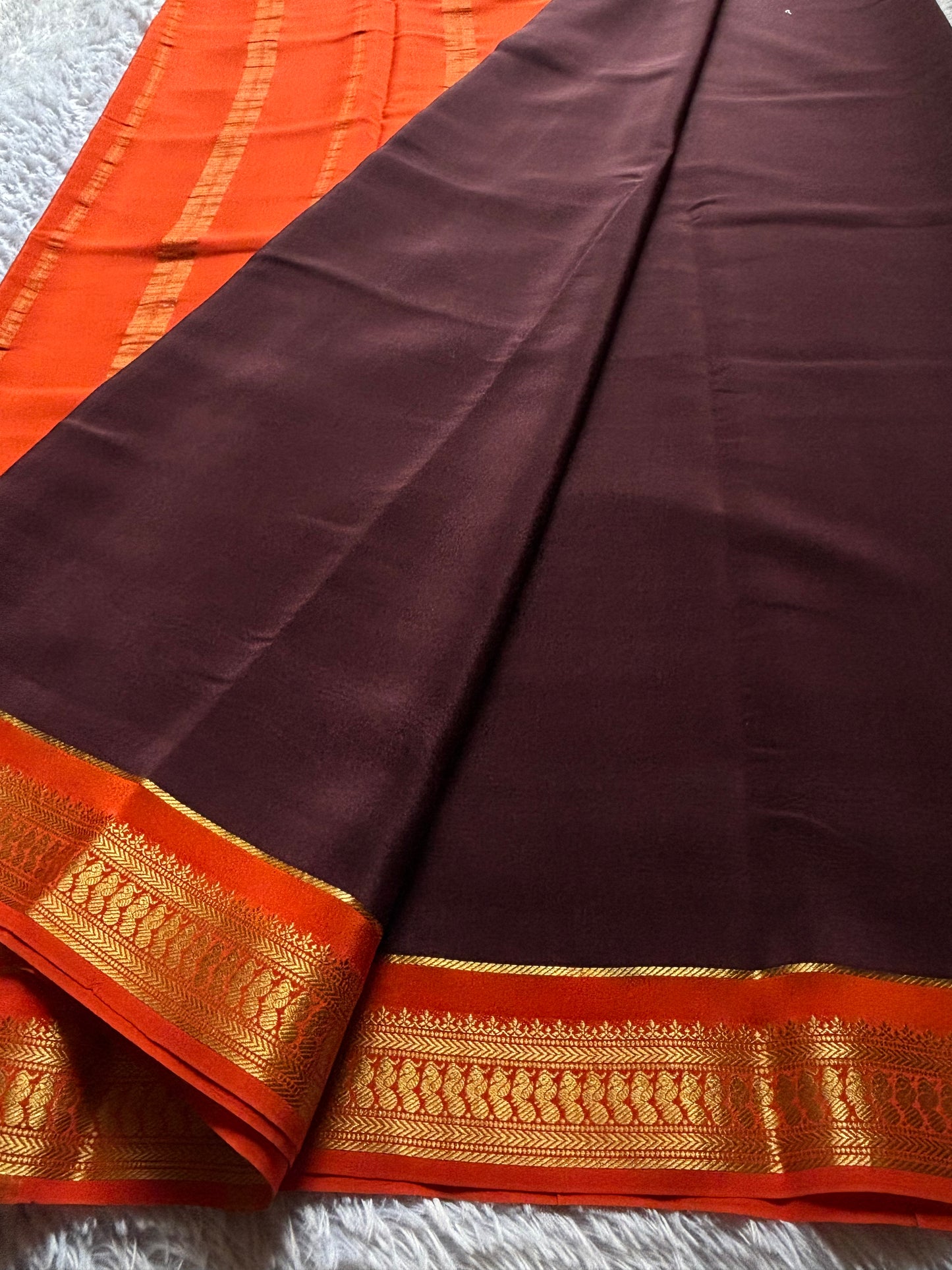 Mayuri (2D) : Chocolate brown-orange