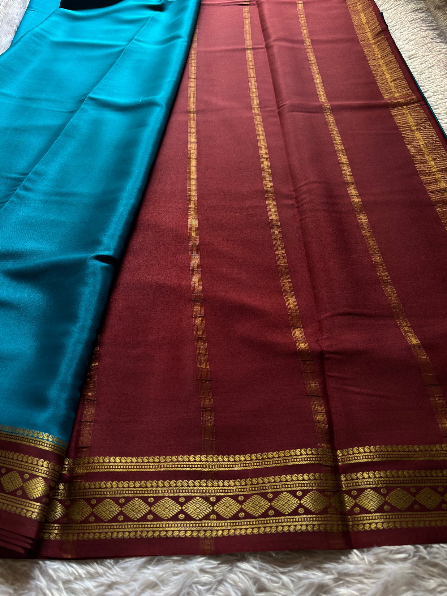 Saanvi (2D) : Teal blue-chocolate brown