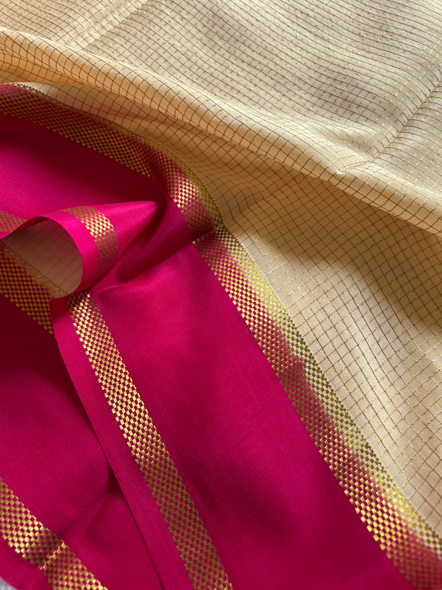 Padmini (2D) : Light beige-pink