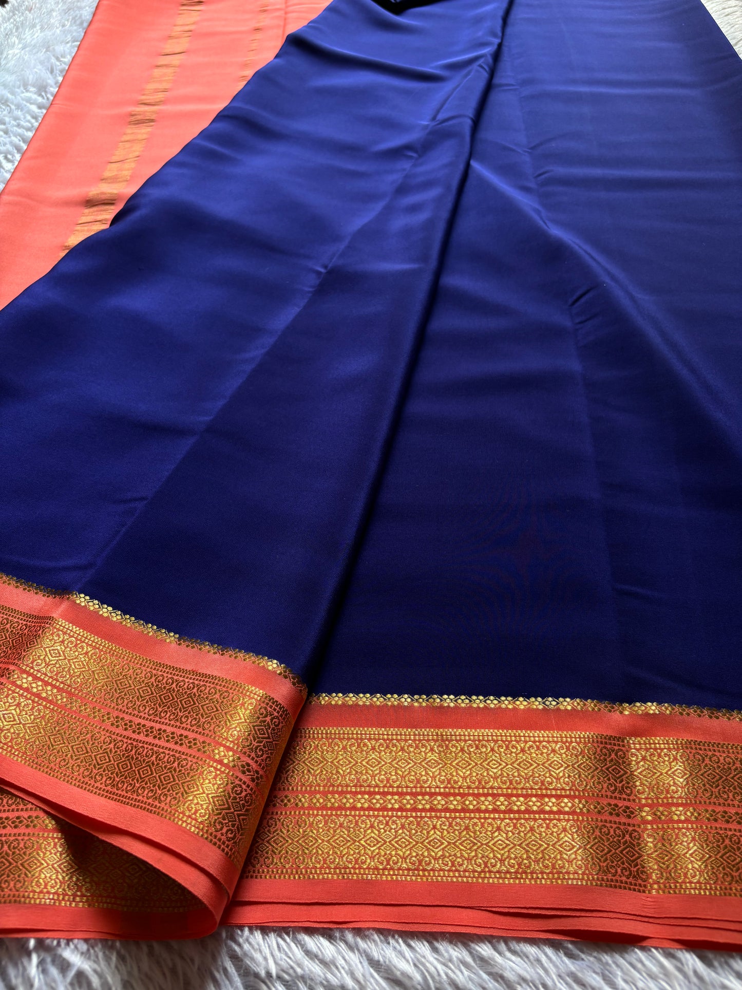 Raagini (2D) : Dark blue-coral