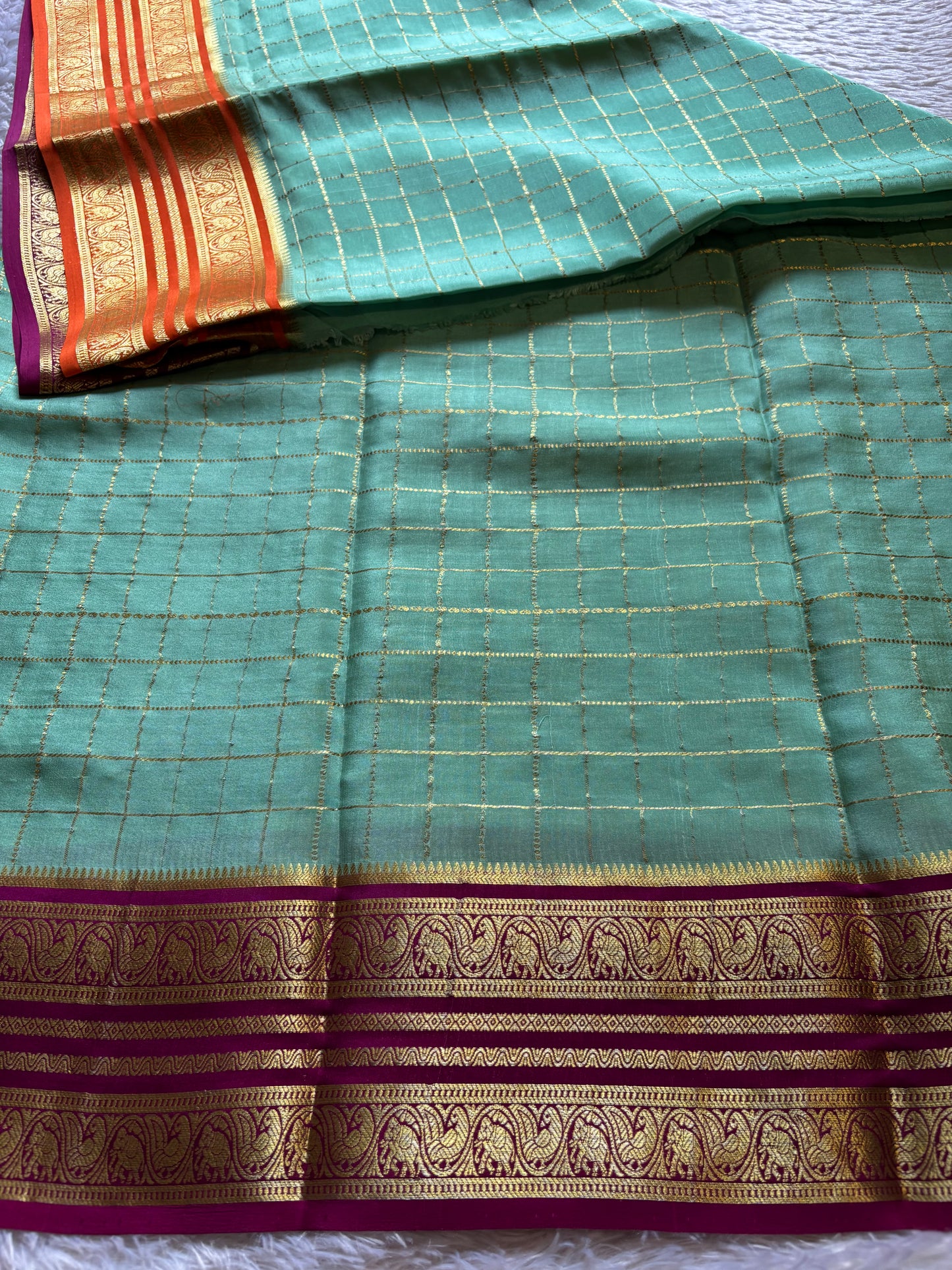 Ganga (3D) : Sea green-orange-magenta