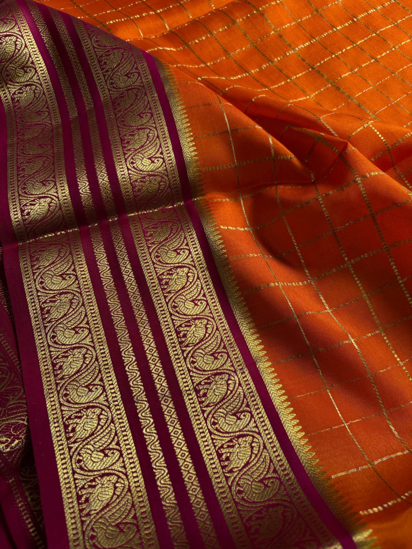Ganga (3D) : Orange-green-pink