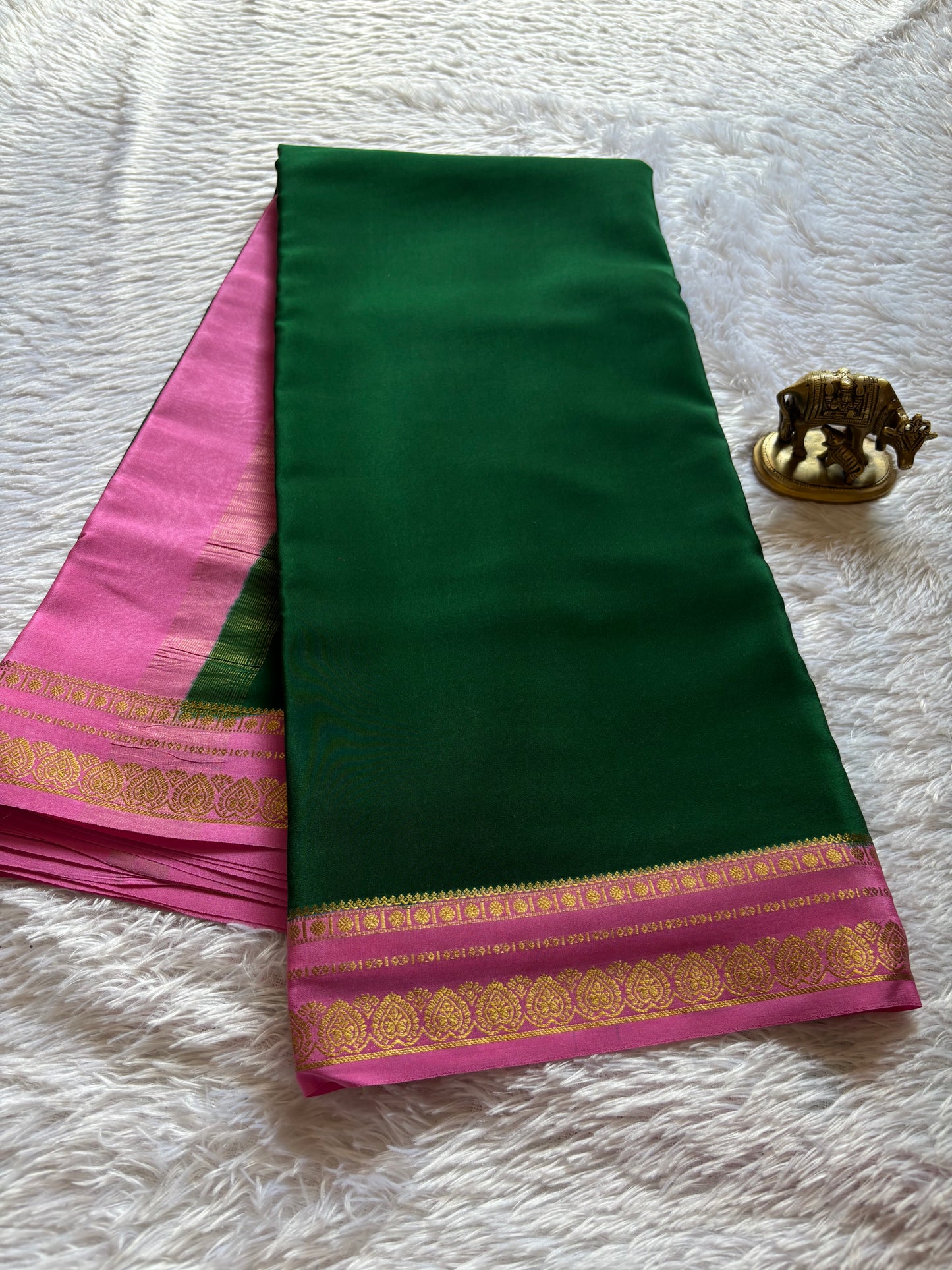 Rohini (2D) : Bottle green-rose pink