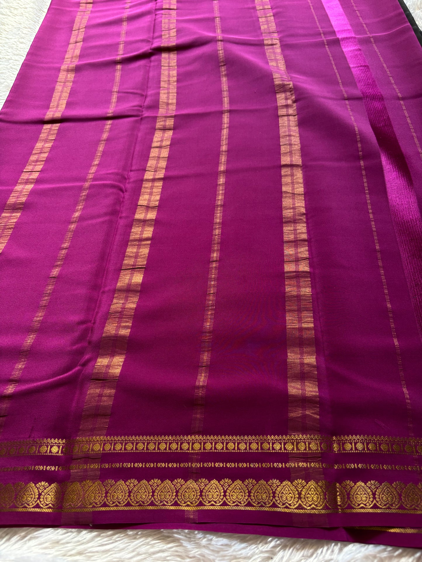 Rohini (2D) : Black-dark magenta