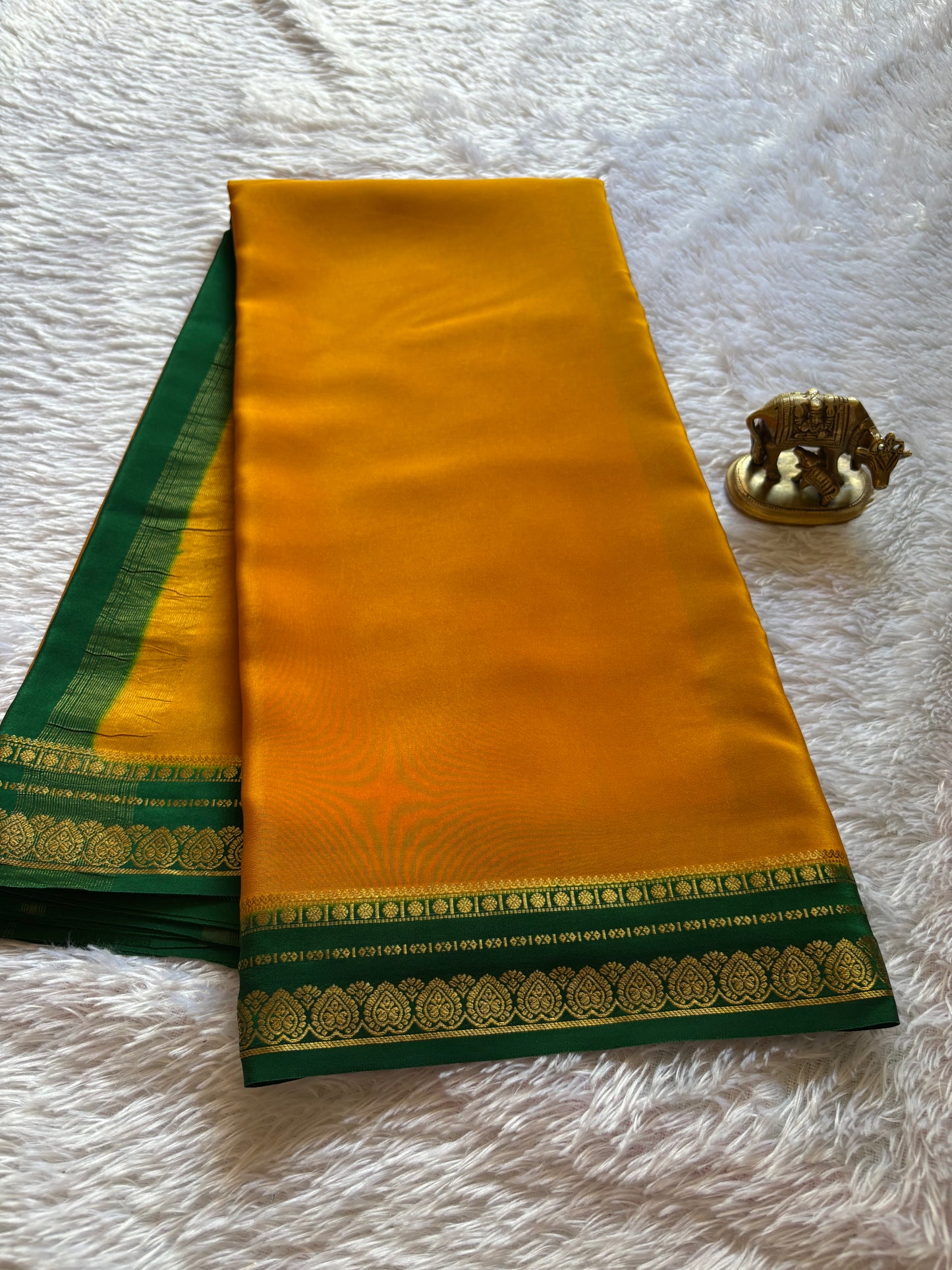 Rohini (2D) : Golden yellow-green