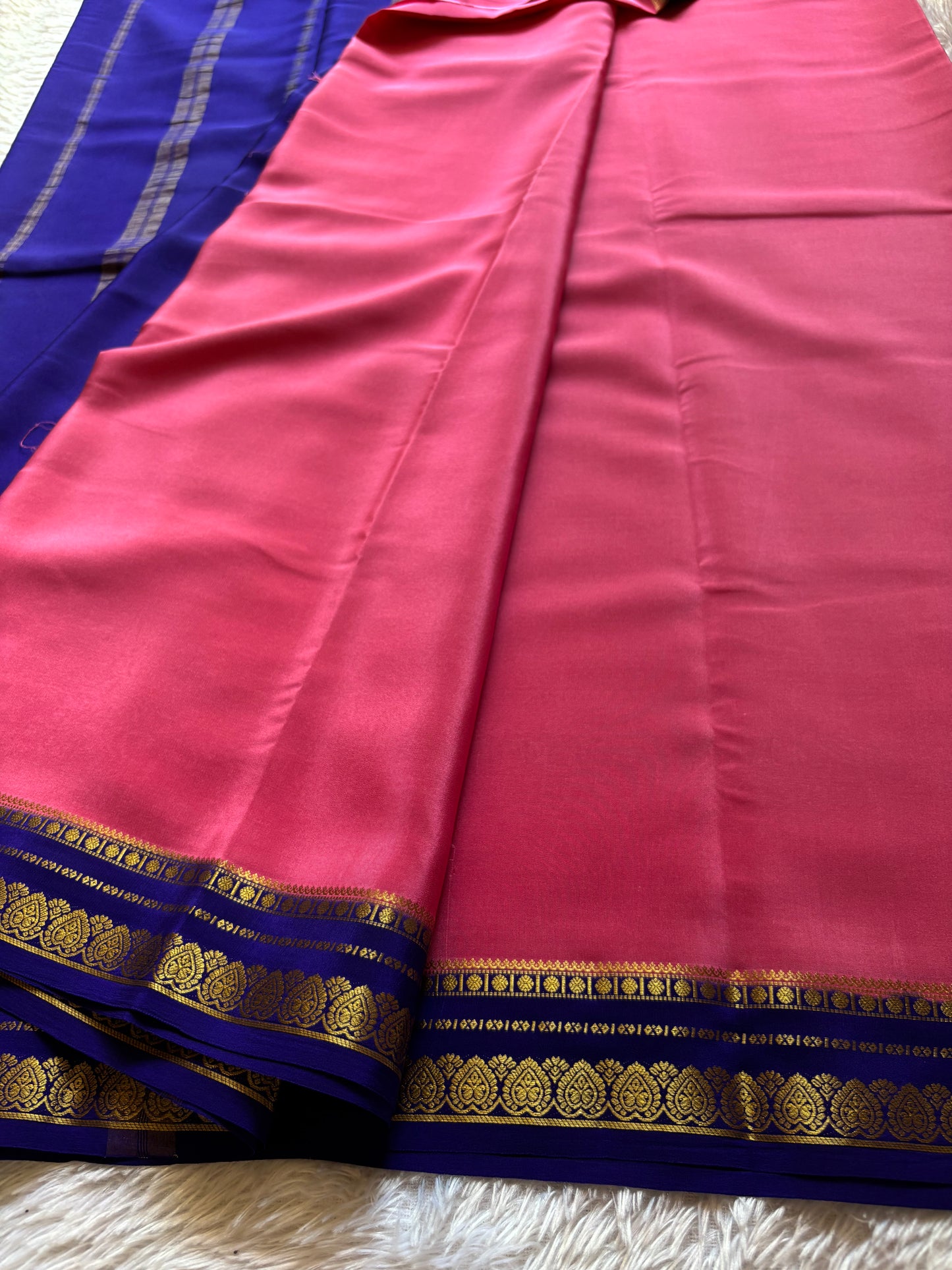 Rohini (2D) : Hot Pink-dark blue