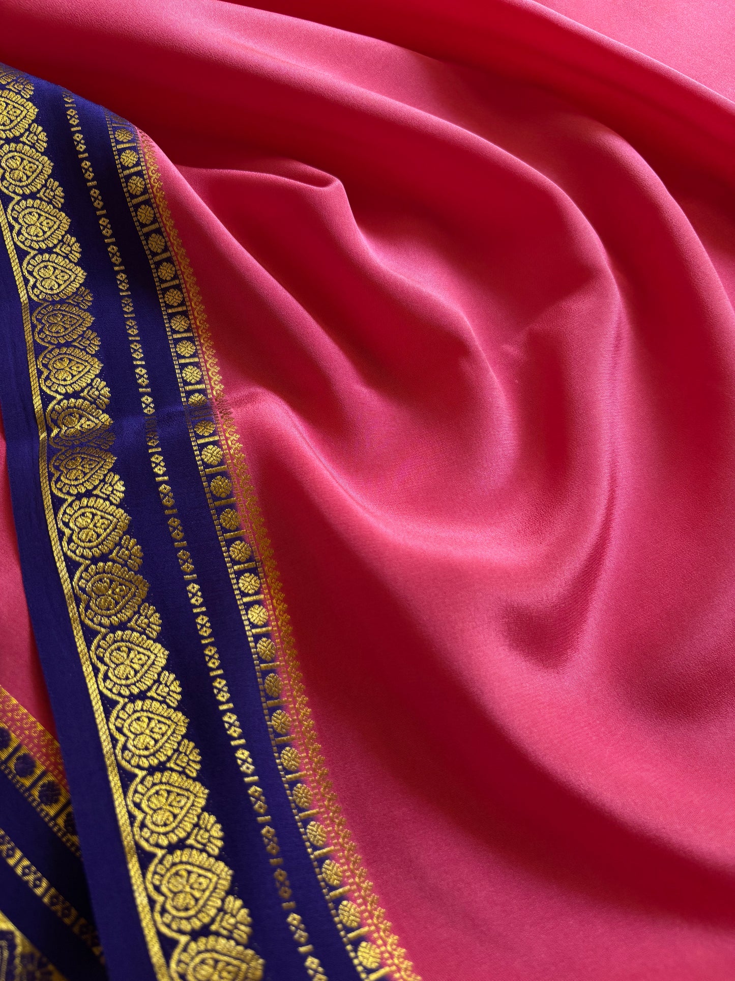Rohini (2D) : Hot Pink-dark blue