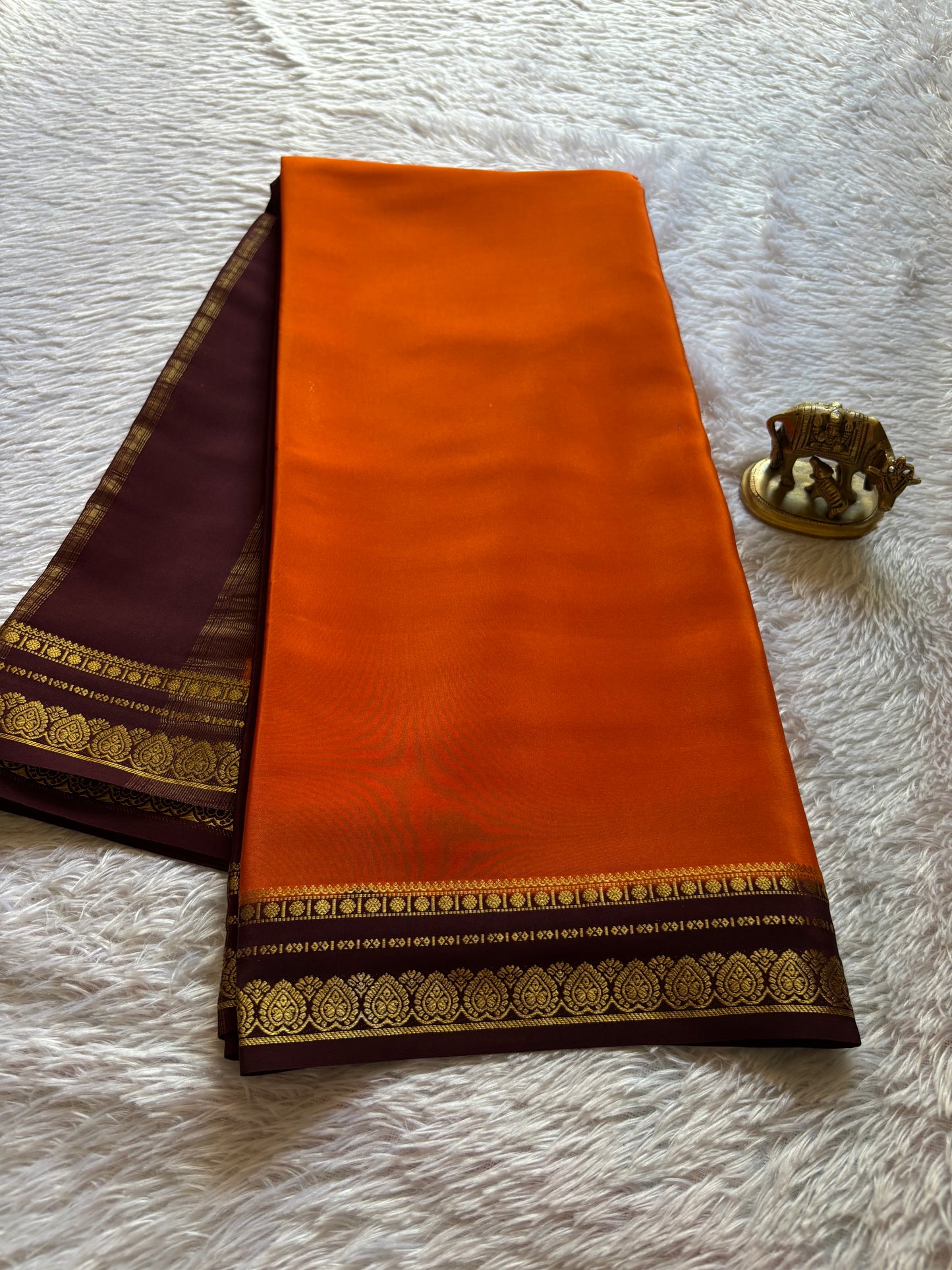 Rohini (2D) : Orange-chocolate brown